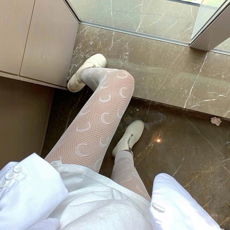 Stylish Marine Serre Black and White Moon Stockings Packaging for Winter Twilight. - 图片 2