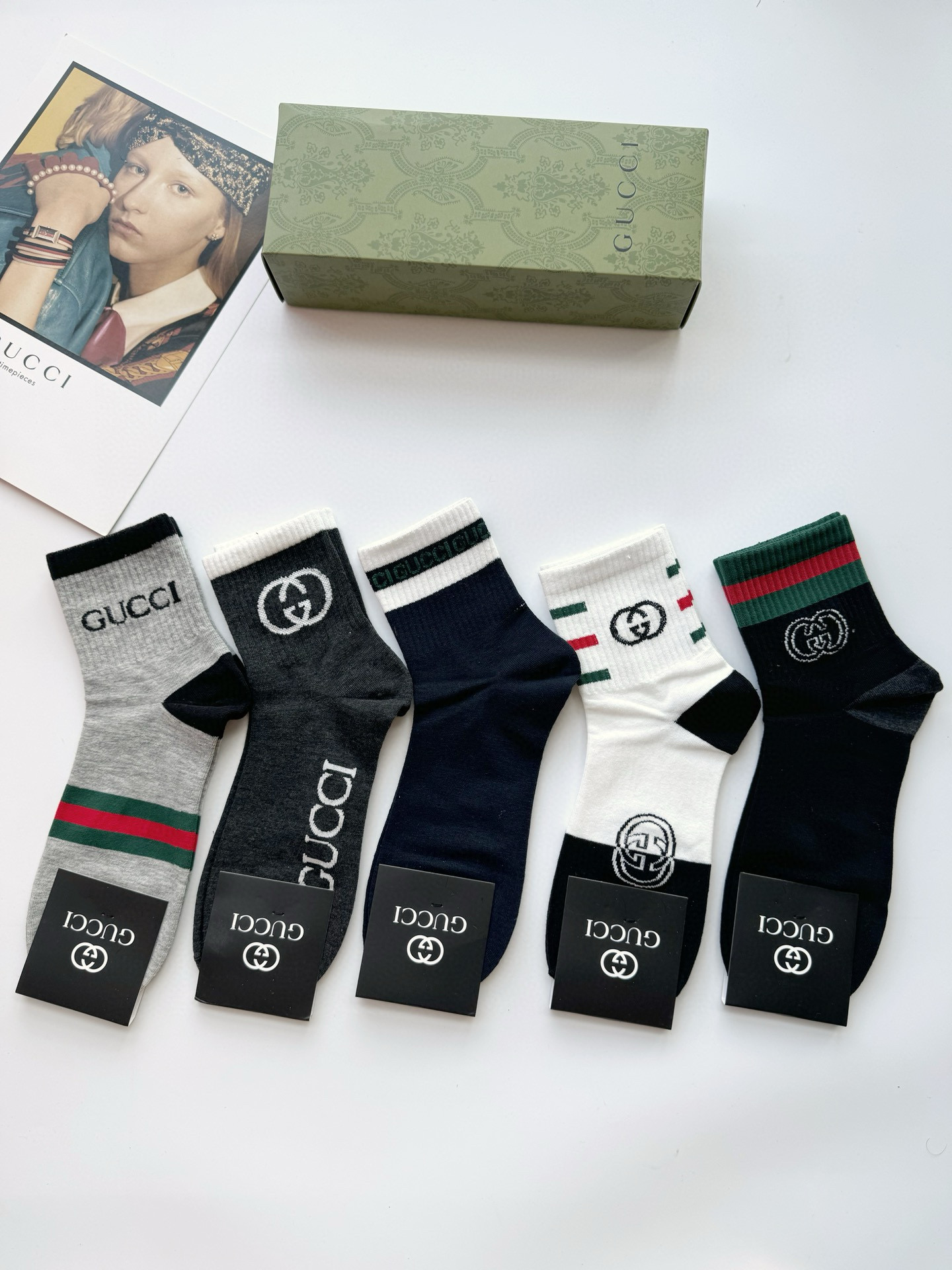 NO:294464,【5 pairs in one box】 Gucci ins super popular short socks, mid-tube socks, pure cotton fabric, a must-have for men and women, classic color matching, personalized and fashionable versatile styles, you deserve socks, stockings, socks, gucci, socks19860909【一盒5双】 Gucci 古奇 ins超火爆短袜,中筒袜 ,纯棉面料,男女同款潮人必备 ,经典配色,个性时尚百搭款,你值得拥有哦袜子,丝袜,袜子,gucci,socks,accessory