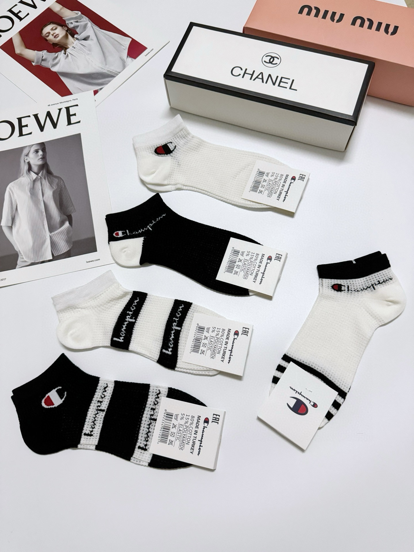 High-Quality Cotton Socks Packaging with Classic Design and Logo - 图片 8