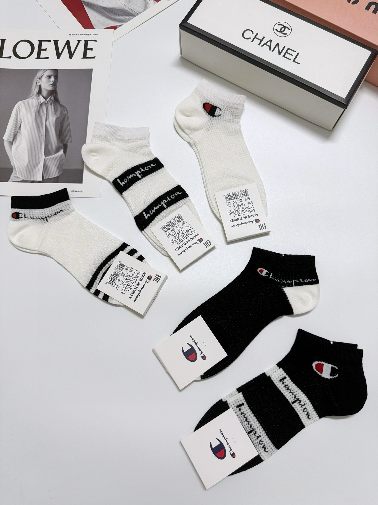 High-Quality Cotton Socks Packaging with Classic Design and Logo - 图片 9