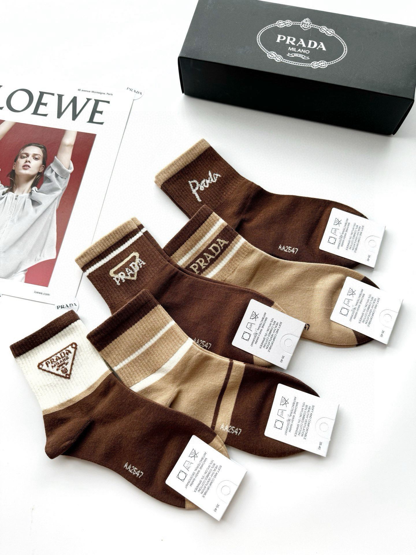 Packaging of Five Classic Logo Cotton Shorts in Box - 图片 8
