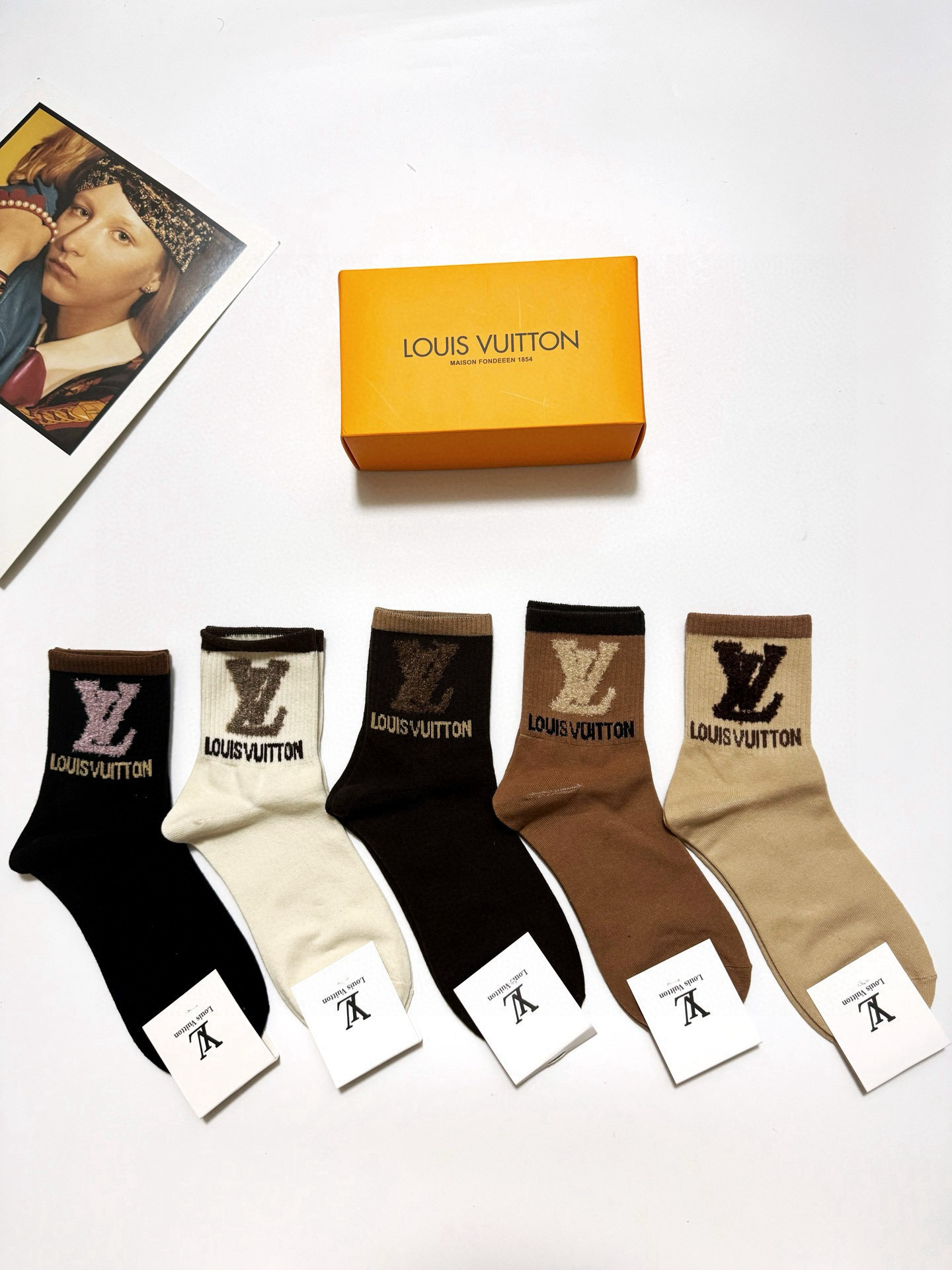 NO:296924,Packaging [one box of 5 pairs] LV Louis Vuitton Classic letter logo Pure cotton short socks, ins super popular socks, pure cotton fabric, must-have for trendy people, classic color matching Personalized and fashionable versatile style, you deserve socks, stockings, socks, louis vuitton, louis vuitton, socks19860909配包装【一盒5 双】 LV 路易威登 经典字母logo 纯棉短筒袜 ,ins超火爆短袜,纯棉面料,潮人必备 ,经典配色 个性时尚百搭款,你值得拥有哦袜子,丝袜,袜子,louis vuitton,louis vuitton,socks,accessory