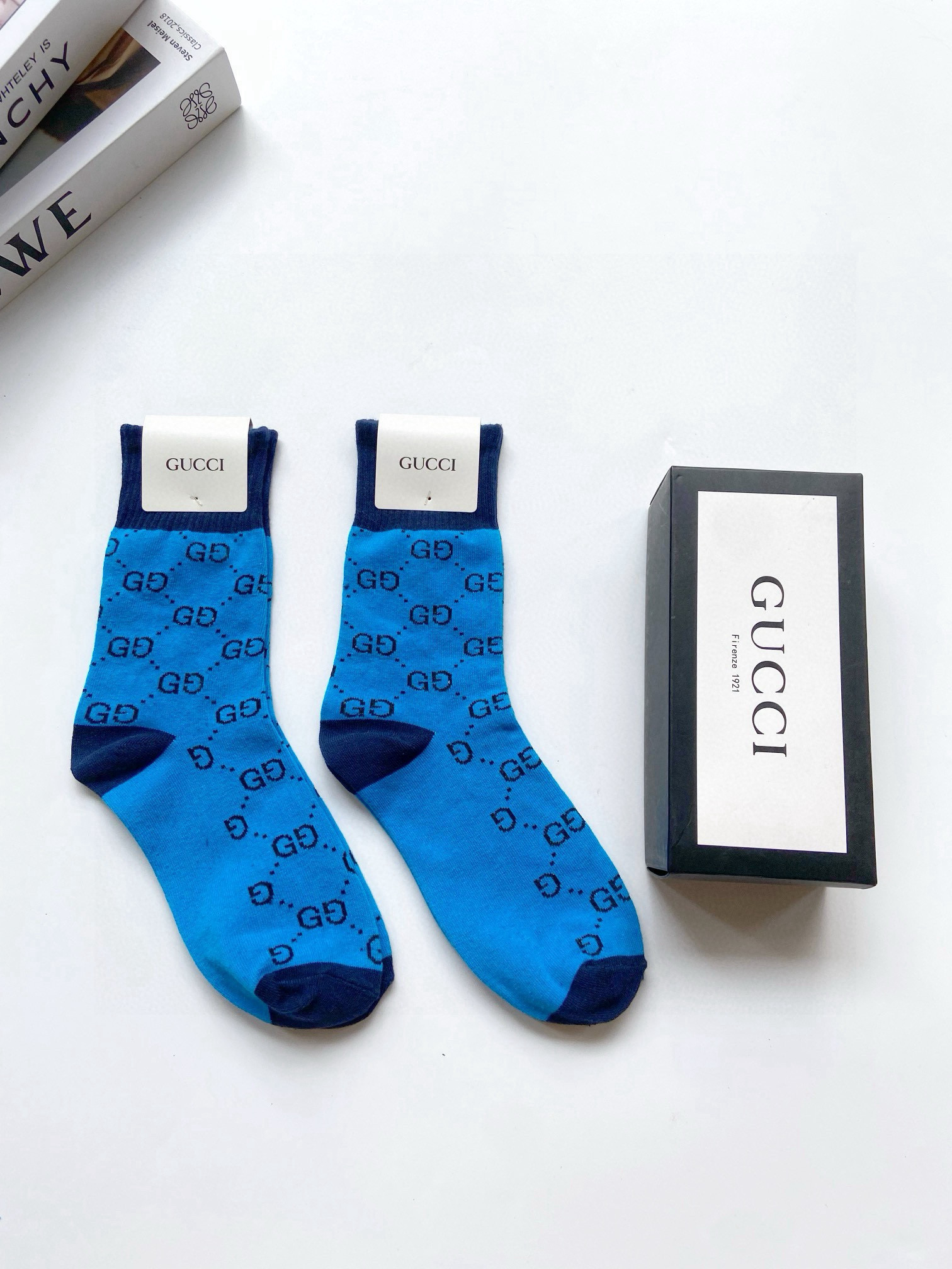 NO:298616,Packaging [one box 2 pairs] Gucci Gucci hot pure cotton mid-tube socks pure cotton material, breathable and comfortable, super perfect color matching, classic style, simultaneous sale of counters, must-have for trendy people, versatile colors Socks, stockings, socks, gucci, socks19860909配包装【一盒2双】 Gucci 古奇 爆款纯棉 中筒袜 纯棉材质,透气舒适,超完美配色 ,款式经典,专柜同步发售,潮人必备,颜色百搭 袜子,丝袜,袜子,gucci,socks,accessory