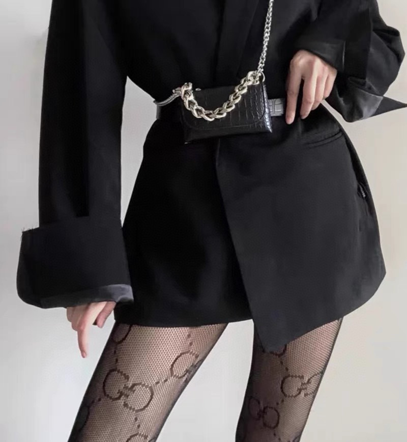 NO:299570,.Compatible with packaging [one box, one pair] Gucci hottest large pair of G letter net stockings, the right version of the high-quality product!  [Wait logo at waist] It’s good to see the explosion, European and American big-name stockings, a must-have item for trendy people in autumn and winter, it is super high-quality and fashionable, ah ah ah~~ Recommended and recommended~~ Must-in-one small items!  !  socks, socks, gucci, socks19860909.配包装【一盒一双】古琦Gucci爆款大双G字母网袜 对版高货！【腰部带logo】 好看到爆炸 ,欧美大牌丝袜 潮人秋冬必备单品 ,搭配起来超高逼格 ,时髦度爆表啊啊啊啊～～推荐推荐推荐～～必入时髦小单品！！袜子,袜子,gucci,socks,accessory