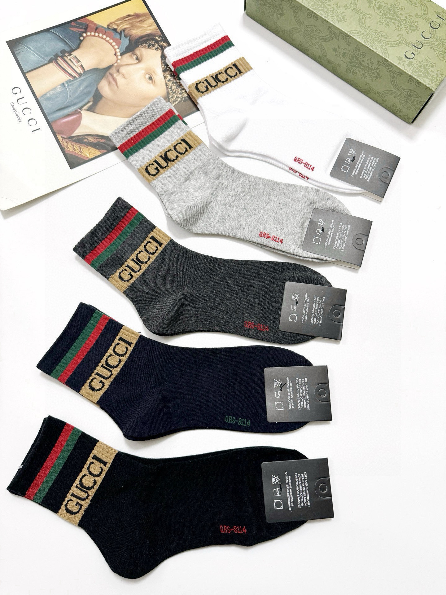  配包装
🌟【一盒5 双】
 🌟Gucci 古琦 经典字母logo 纯棉短筒袜 ，男女同款   ，ins