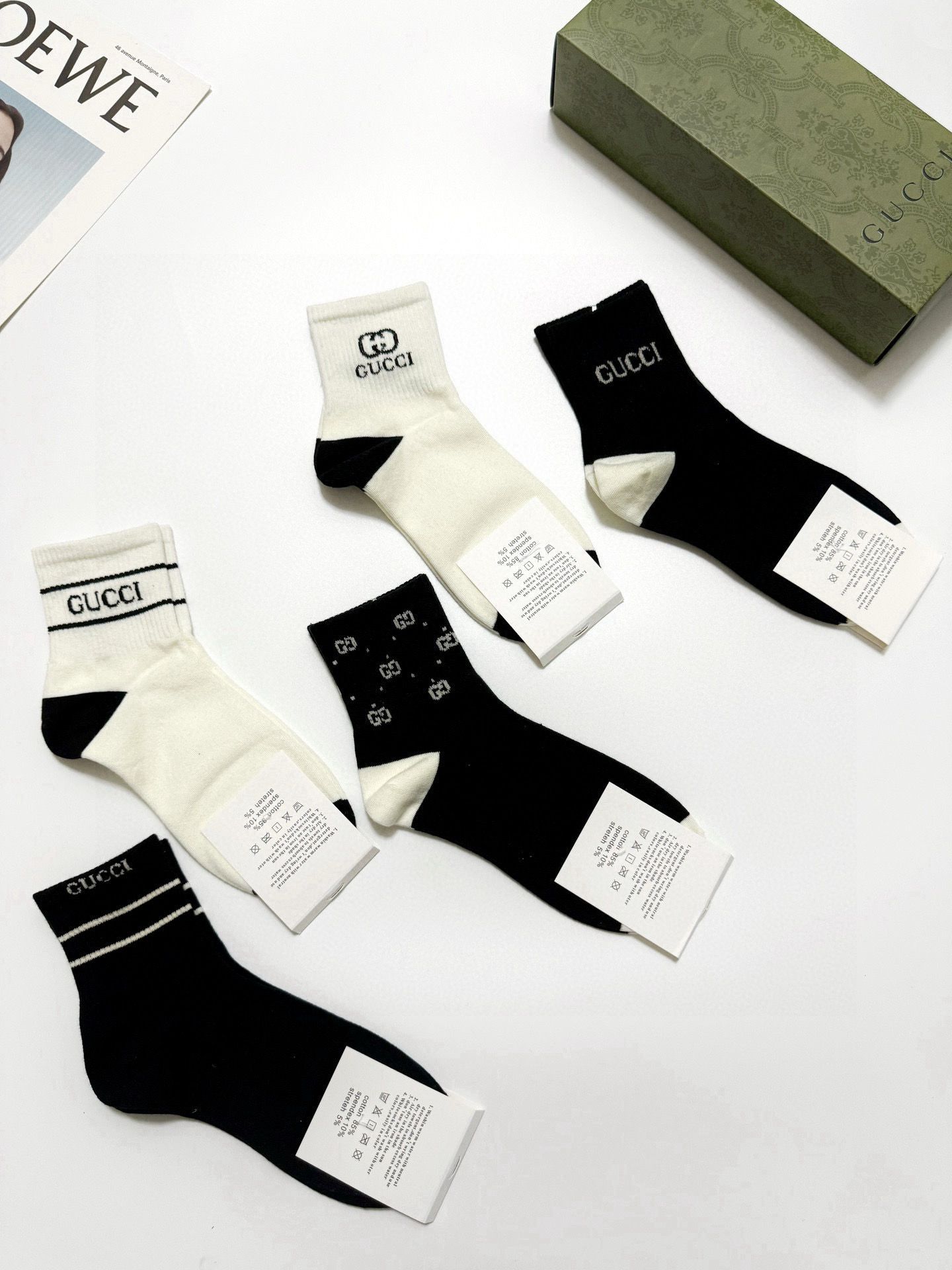  配包装
🌟【一盒5 双】
 🌟Gucci 古琦 经典字母logo 纯棉短筒袜 ，男女同款   ，ins
