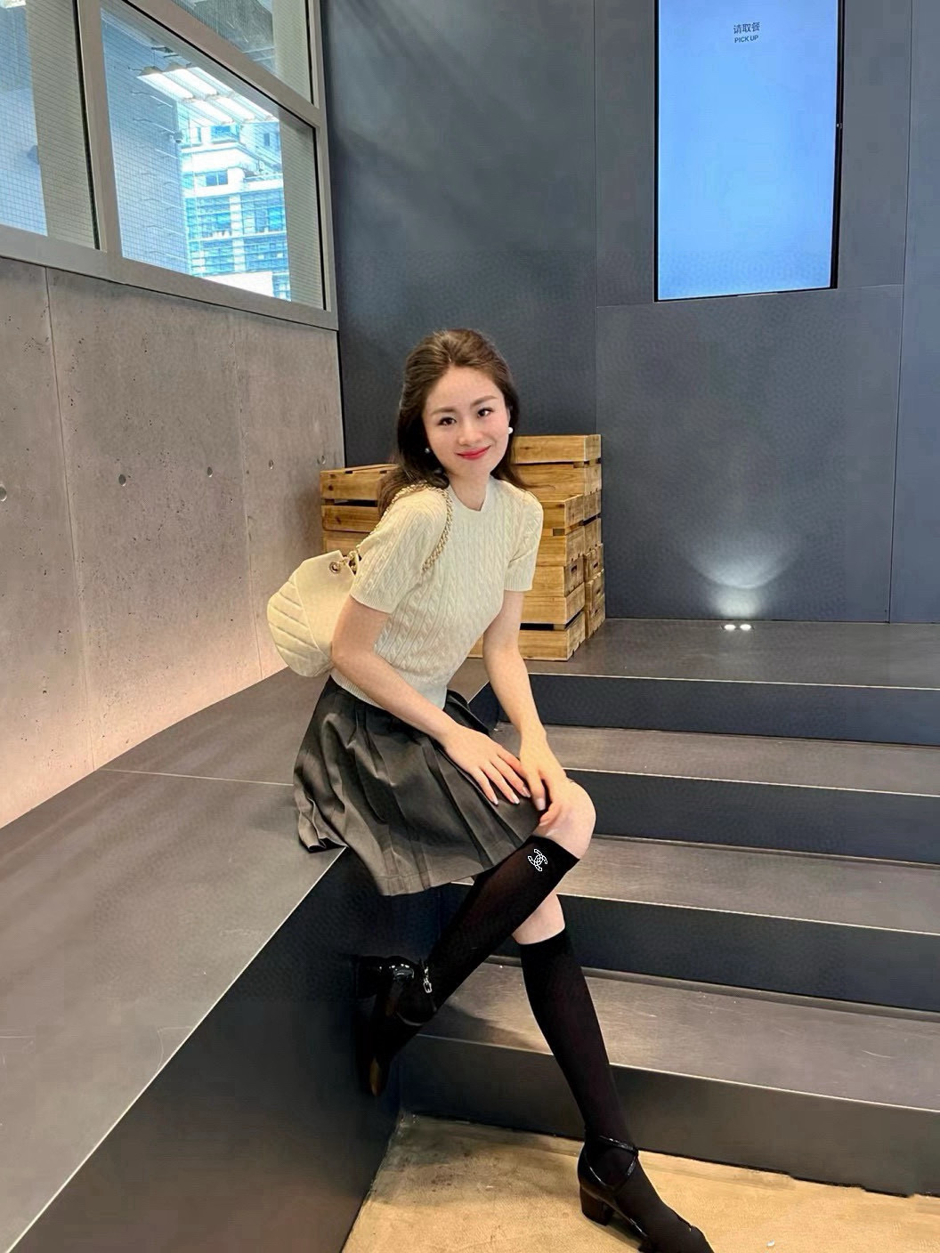    配包装
🌟【一盒一双】
🌟Chanel 香奈儿 经典双C字母logo纯棉长筒袜  小腿袜
🌟ins