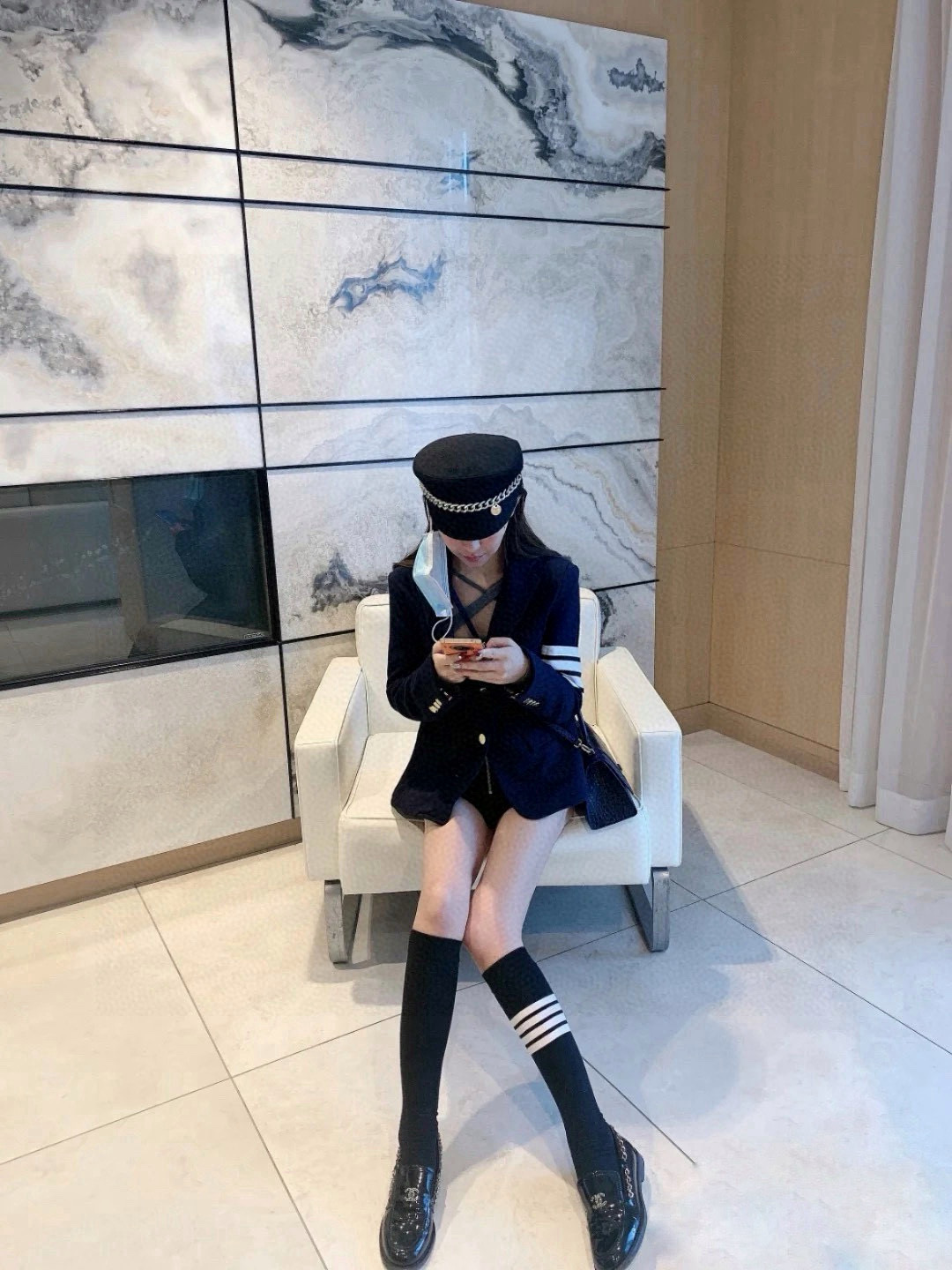 NO:349748,【One Box, One Pair】 THOM BROWNE · Sum Brownie is a super hot product!  The original quality of internet celebrity long tube socks!  The official website is synchronized, the classic classic four-bar calf socks that have been on sale. Ins celebrity celebrity recommendations are very popular, pure cotton material, light, soft and breathable, universal in all seasons, European and American big street must-have socks, stockings, socks, thom browne, socks19860909【一盒一双】 THOM BROWNE · 桑姆 布朗尼 超级爆款！网红长筒袜子原单品质！官网同步,一直在售的炒鸡经典款经典四条杠小腿袜,ins明星网红推荐火爆至极纯棉材质,轻薄柔软透气,四季通用,欧美大牌街头必备袜子,丝袜,袜子,thom browne,socks,accessory