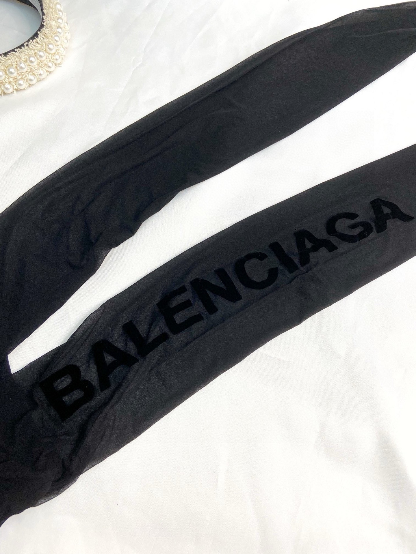 。配包装
【一盒一双】🌟Balenciaga巴黎世家植绒字母丝袜 🌟好看到爆炸 ，欧美大牌丝袜。一比一高