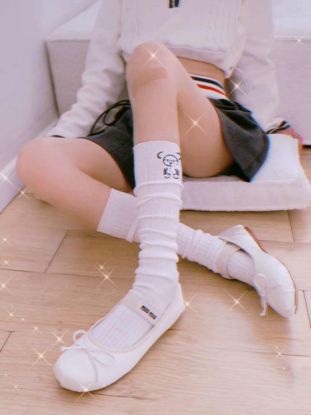  配包装
🌟【一盒一双】
🌟Prada 普拉达 经典字母logo 纯棉 小腿袜 双针针织工艺.
🌟ins