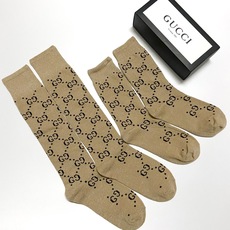 配包装🌟【一盒2 双】🌟Gucci 古奇 爆款金银丝长筒袜 中筒袜,超级火爆小腿袜。双针针织混纺金银丝材 配包装🌟【一盒2 双】🌟Gucci 古奇 爆款金银丝长筒袜 中筒袜,超级火爆小腿袜。双针针织混纺金银丝材