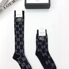 配包装🌟【一盒2 双】🌟Gucci 古奇 爆款金银丝长筒袜 中筒袜,超级火爆小腿袜。双针针织混纺金银丝材 配包装🌟【一盒2 双】🌟Gucci 古奇 爆款金银丝长筒袜 中筒袜,超级火爆小腿袜。双针针织混纺金银丝材