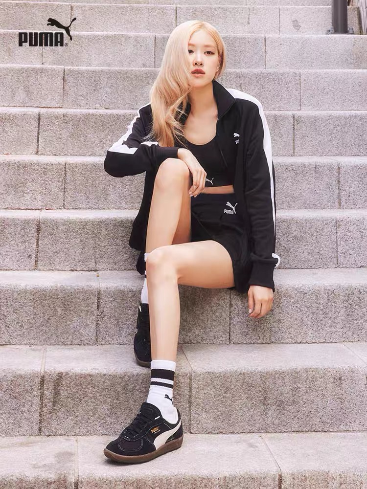  配包装
🌟【一盒5 双】
 🌟Puma 彪马 明星同款 经典logo 纯棉高筒袜   ，ins超火爆小