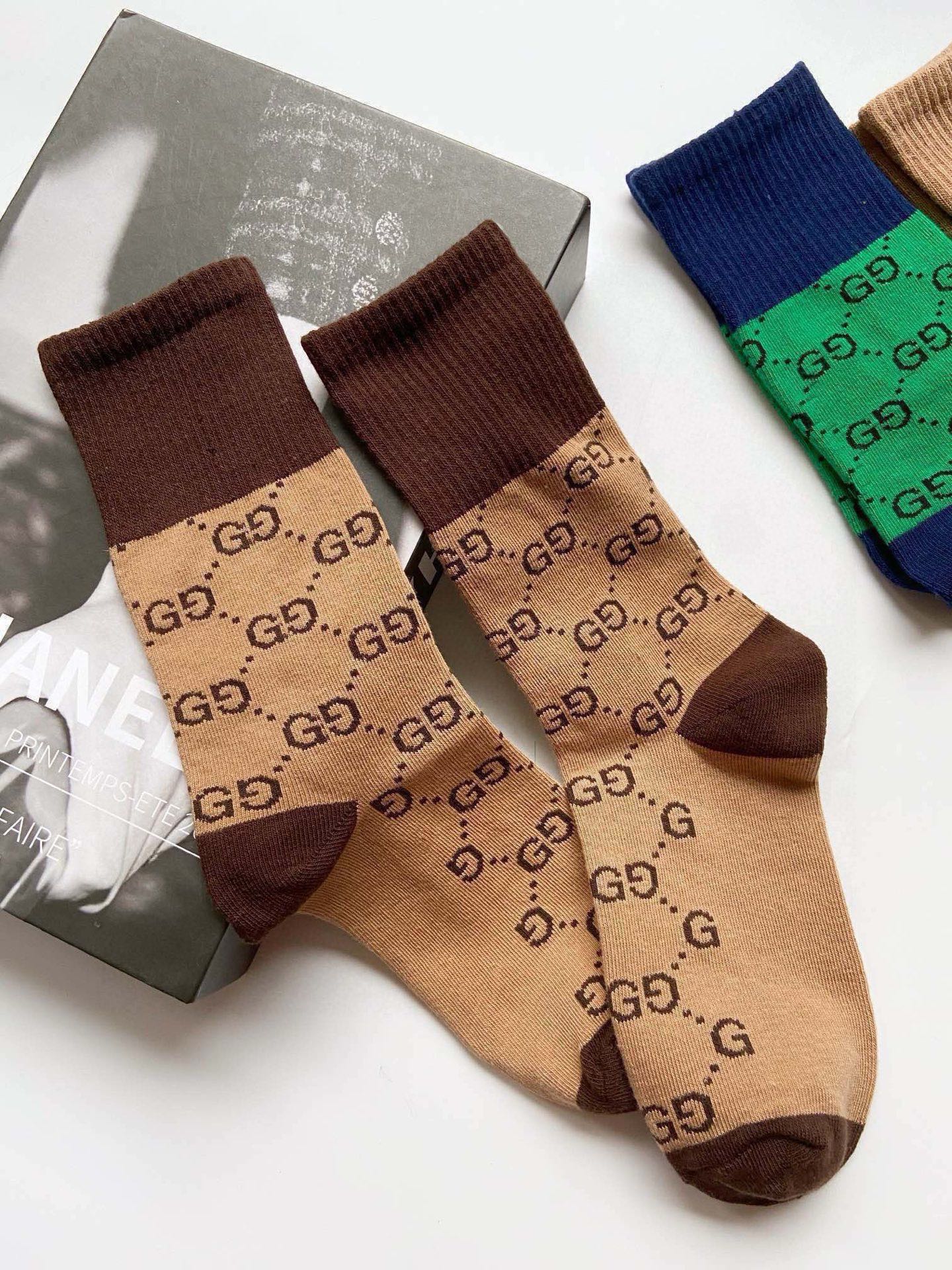 配包装🌟【一盒5 双】 🌟Gucci 古琦 经典字母双G logo 纯棉中筒袜 ，ins超火爆短袜，纯棉