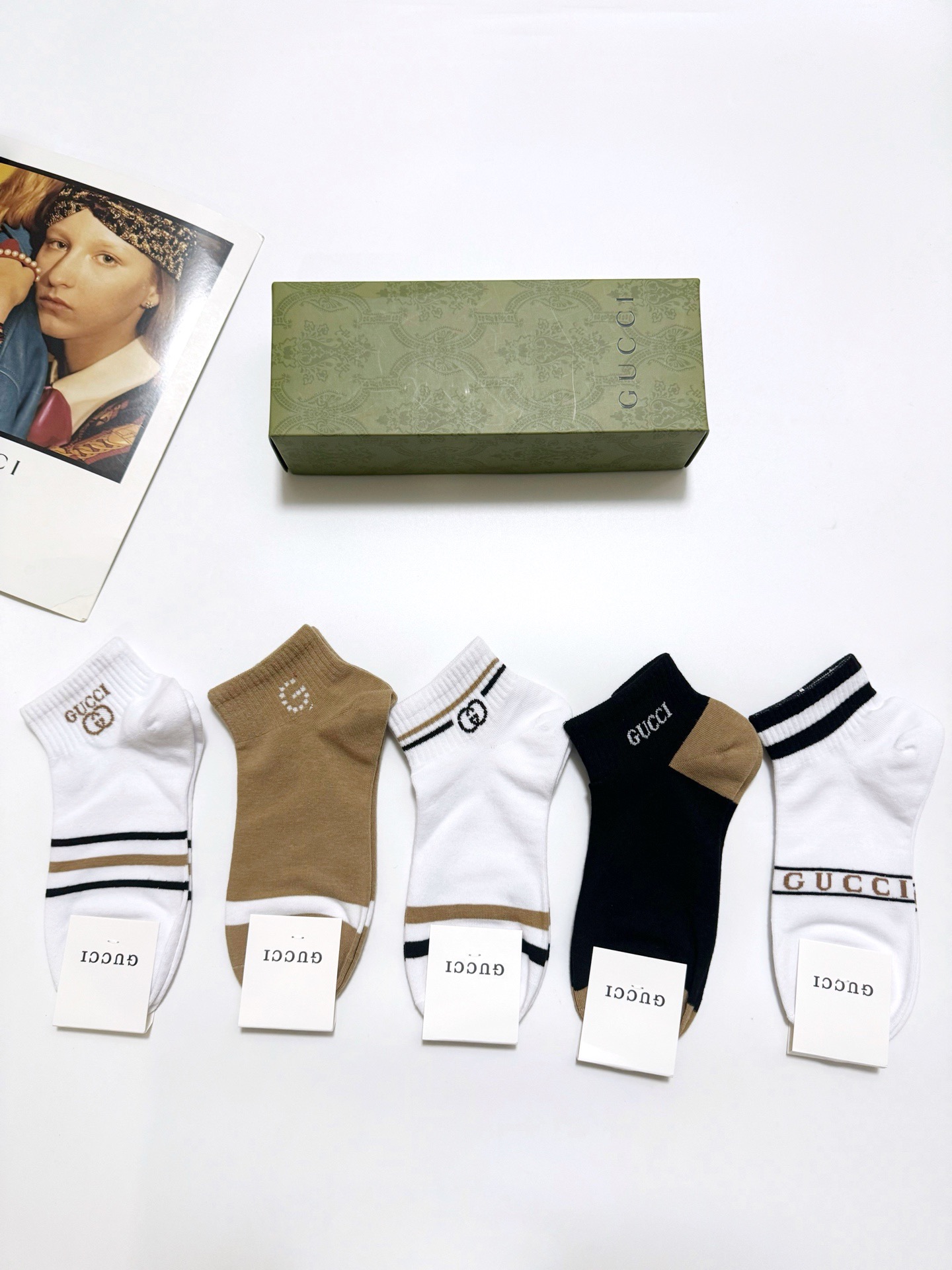 配包装🌟【一盒5 双】 🌟Gucci 古琦 经典字母logo 双G 短袜 ，ins超火爆短袜，纯棉面料，