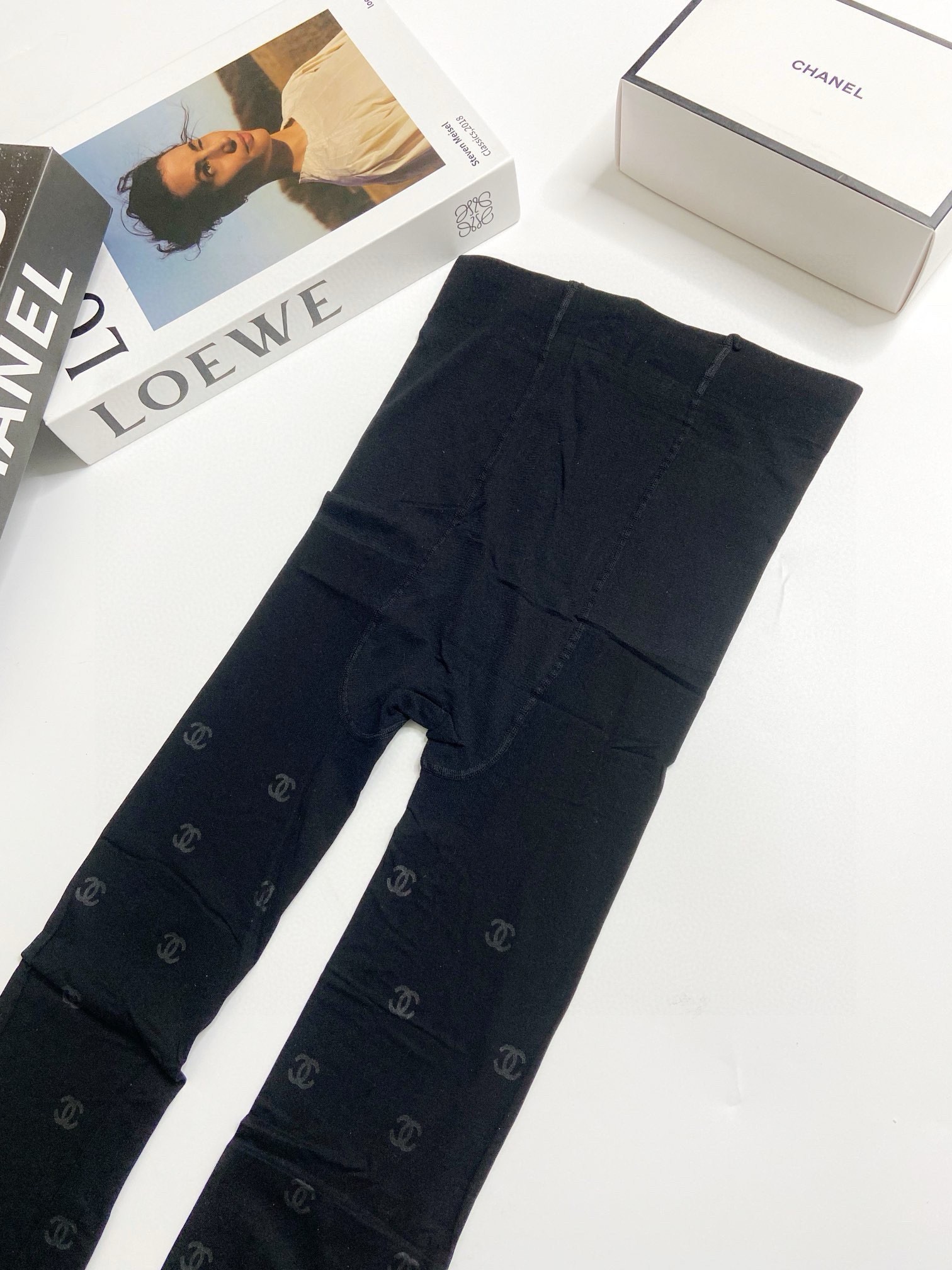 配包装【一盒一双】🌟Chanel 香奈儿 印胶字母网纱丝袜 连裤袜🌟好看到爆炸 ，欧美大牌丝袜🔥一比一高