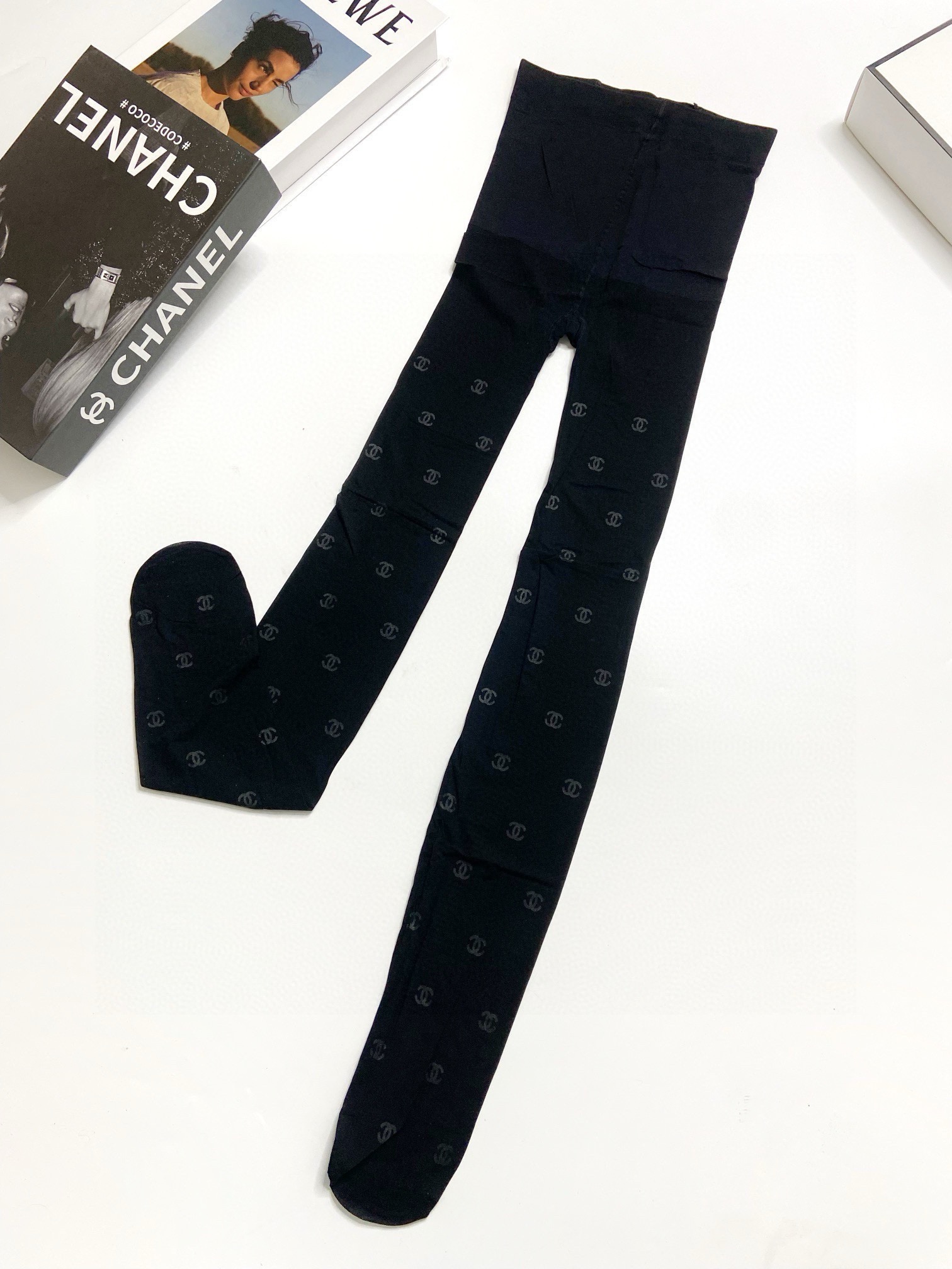 配包装【一盒一双】🌟Chanel 香奈儿 印胶字母网纱丝袜 连裤袜🌟好看到爆炸 ，欧美大牌丝袜🔥一比一高