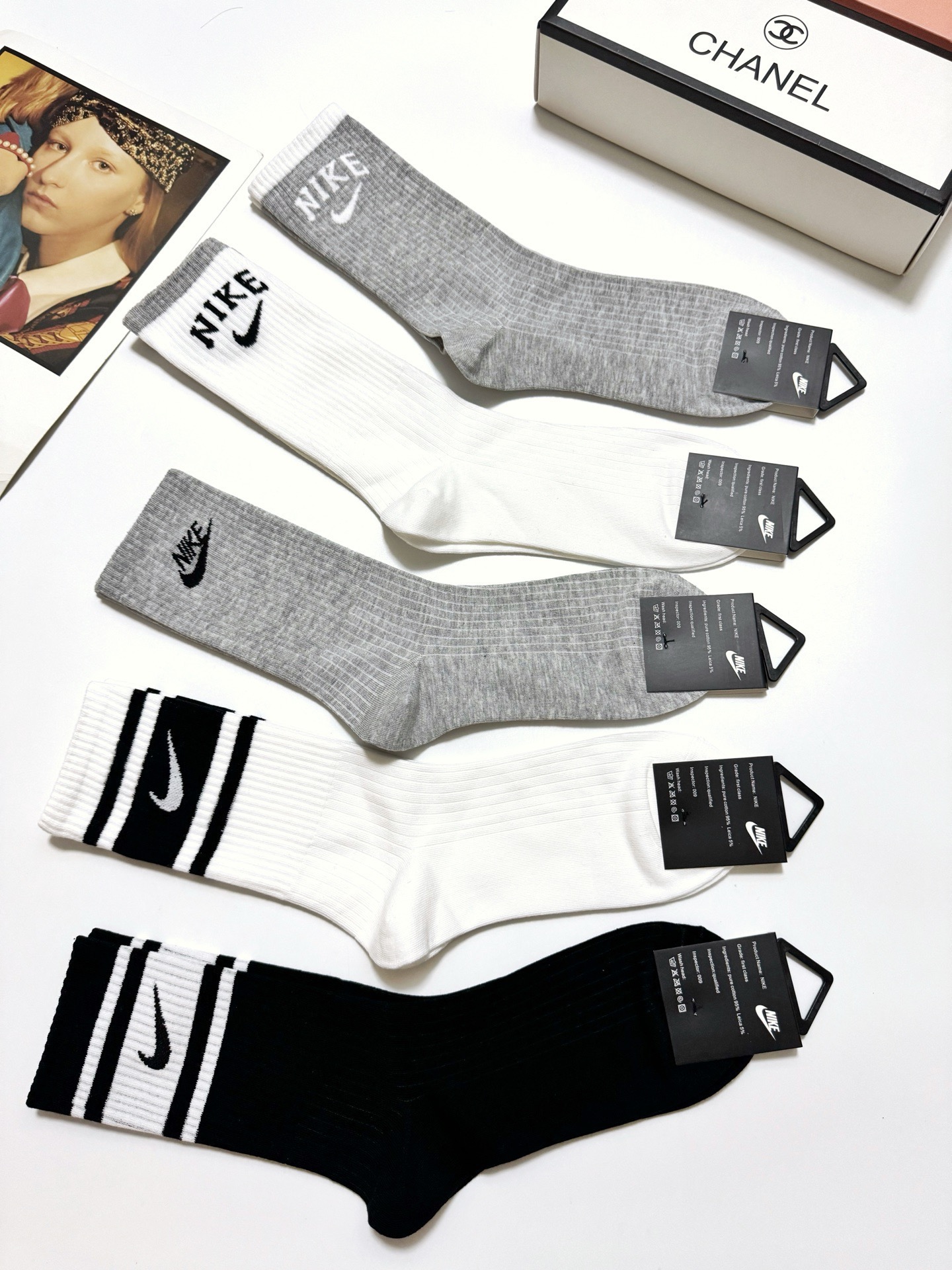 配包装🌟【一盒5 双】 🌟Nike 耐克 经典字母logo ins超火爆高筒袜，纯棉面料，潮人必备 ，男