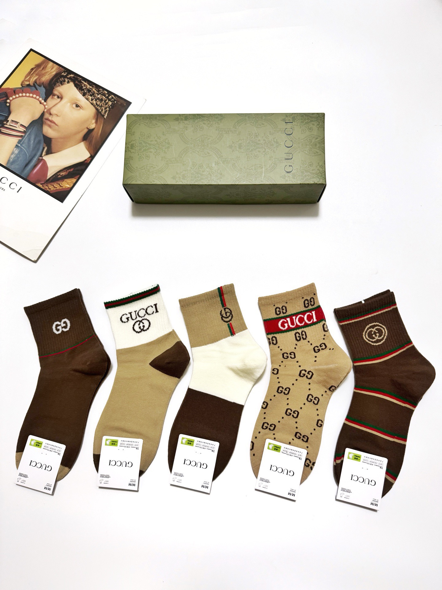 配包装🌟【一盒5双】 🌟Gucci 古琦 经典字母logo 纯棉中筒袜 ，ins超火爆短袜，纯棉面料，潮