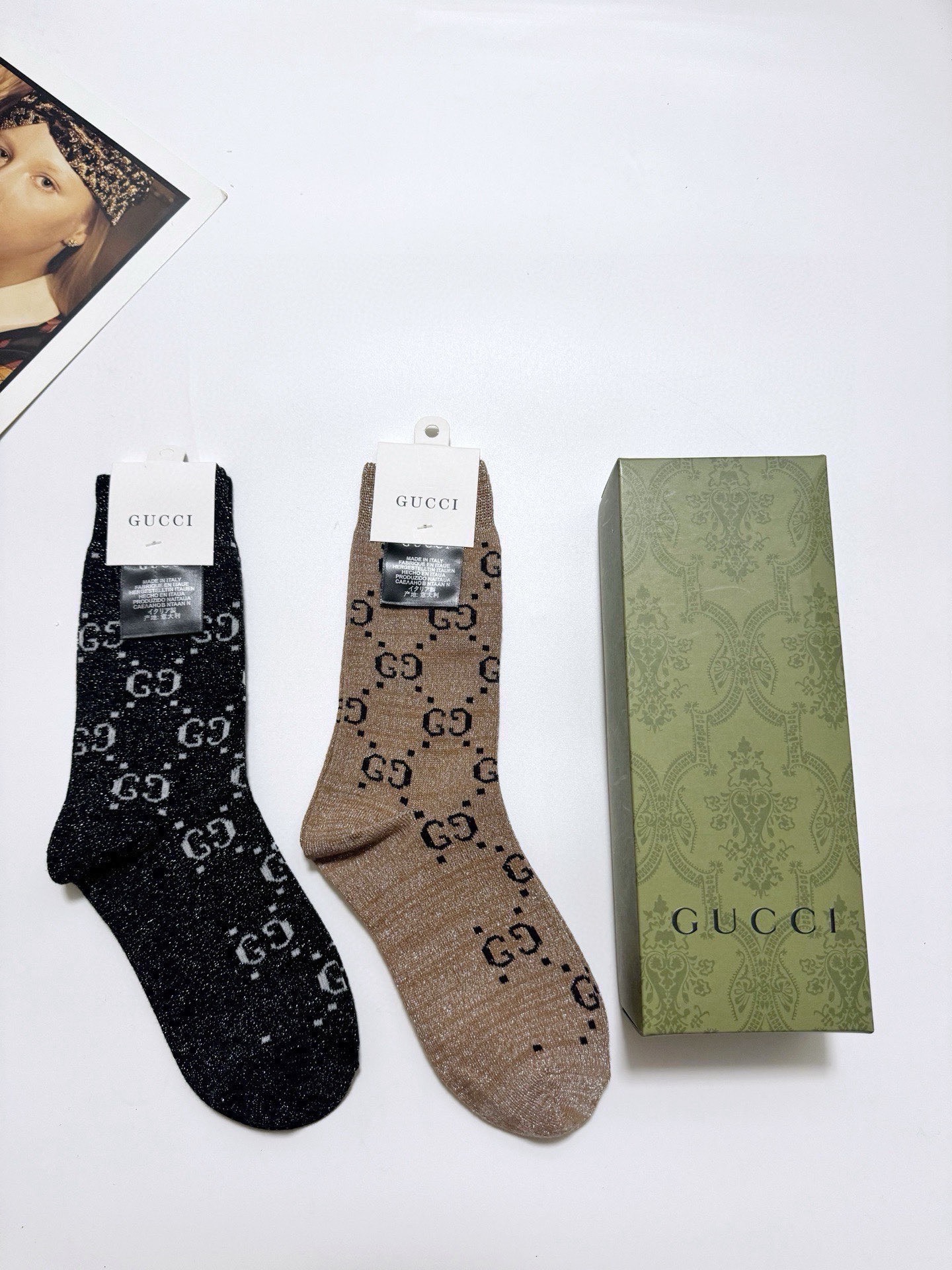 配包装🌟【一盒2双】🌟Gucci 古奇 爆款金银丝中筒袜 🔥双针 混纺金银丝材质，超完美结合，款式经典，
