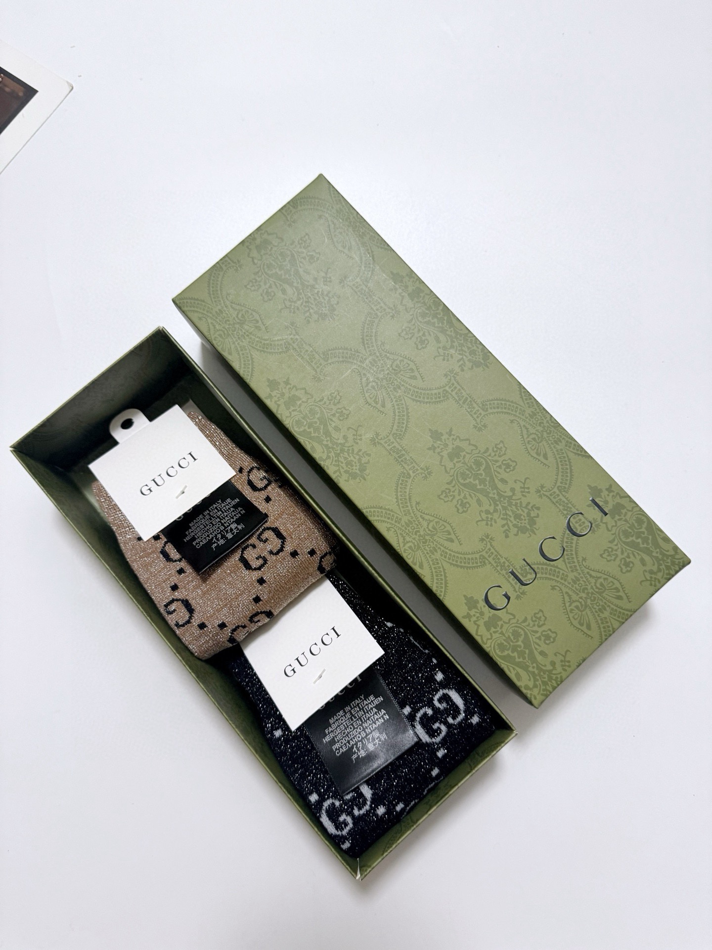 配包装🌟【一盒2双】🌟Gucci 古奇 爆款金银丝中筒袜 🔥双针 混纺金银丝材质，超完美结合，款式经典，