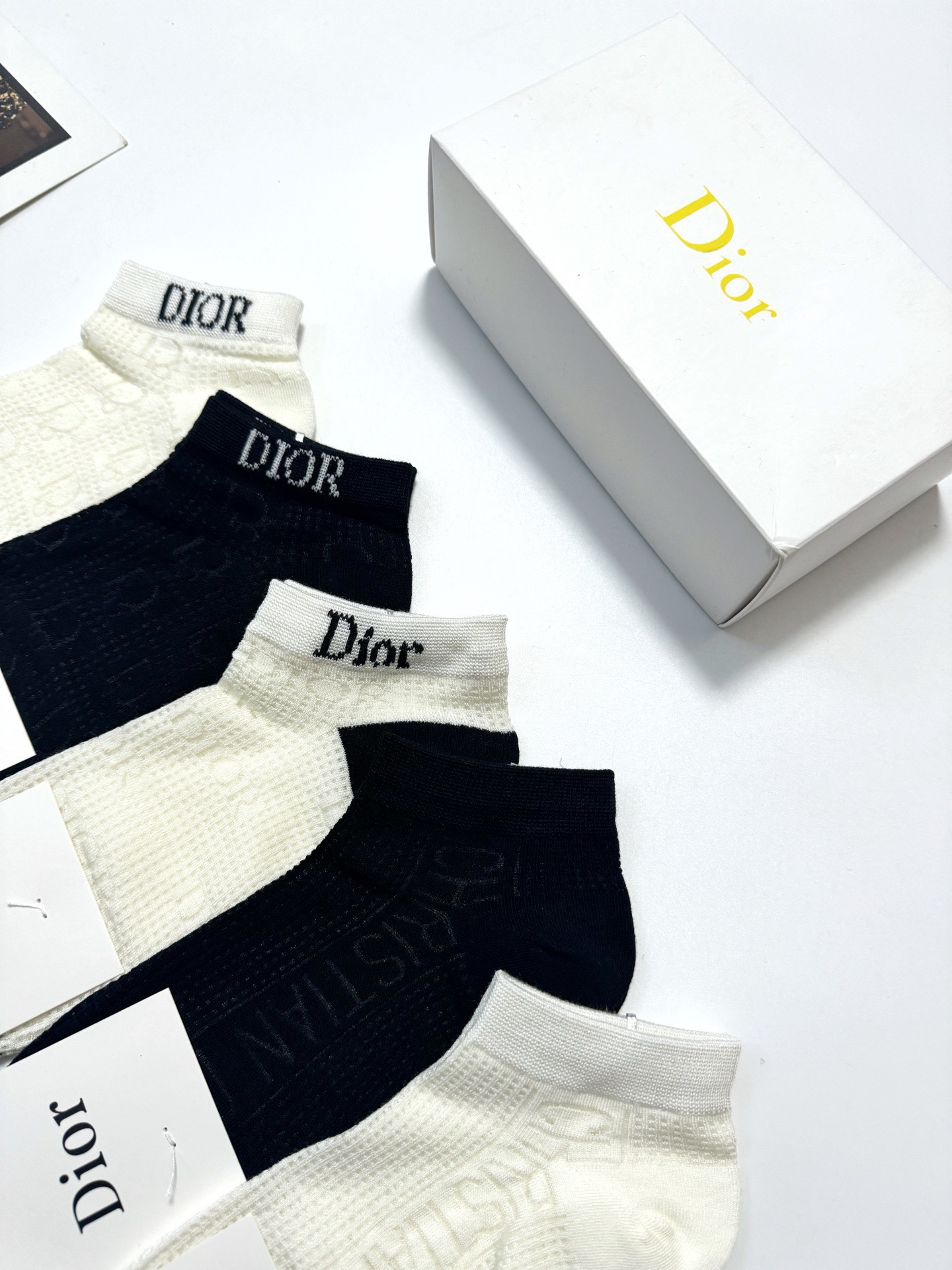 （爆款回货） 配包装🌟【一盒5双】🌟Dior 迪奥 经典字母logo 超薄船袜，纯棉 短袜空调袜🌟ins