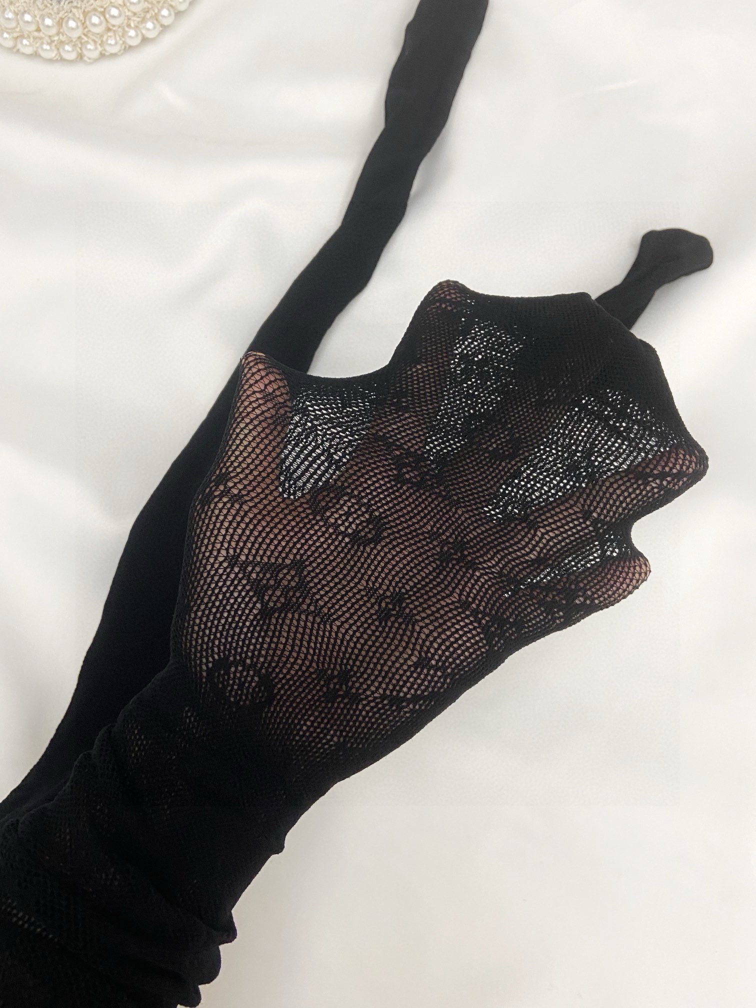 配包装【一盒一双】🌟LV 路易威登 爆款经典老花字母网袜 连裤袜！🌟好看到爆炸 ，欧美大牌丝袜🔥🌟潮人秋