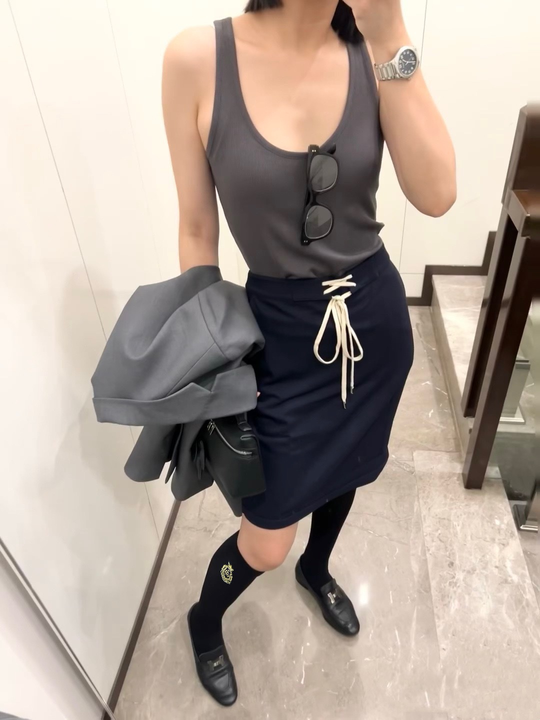 NO:584812,Comes with packaging [2 pairs in a box] Gucci Gucci super hot style!  Internet celebrity calf socks, mid-calf socks + long stockings, a classic hot-selling combination with original quality!  In sync with the official website, the classic fried chicken model that has been on sale is recommended by ins stars and Internet celebrities. It is made of pure cotton and is suitable for all seasons. European and American big-name street essential socks, stockings socks, stockings, socks, gucci, socks.19860909配包装【一盒2 双】 Gucci 古琦 超级爆款！网红小腿袜,中筒袜+长筒袜,经典爆款组合原单品质！官网同步,一直在售的炒鸡经典款ins明星网红推荐火爆至极纯棉材质,四季通用,欧美大牌街头必备袜子,丝袜袜子,丝袜,袜子,gucci,socks,accessory