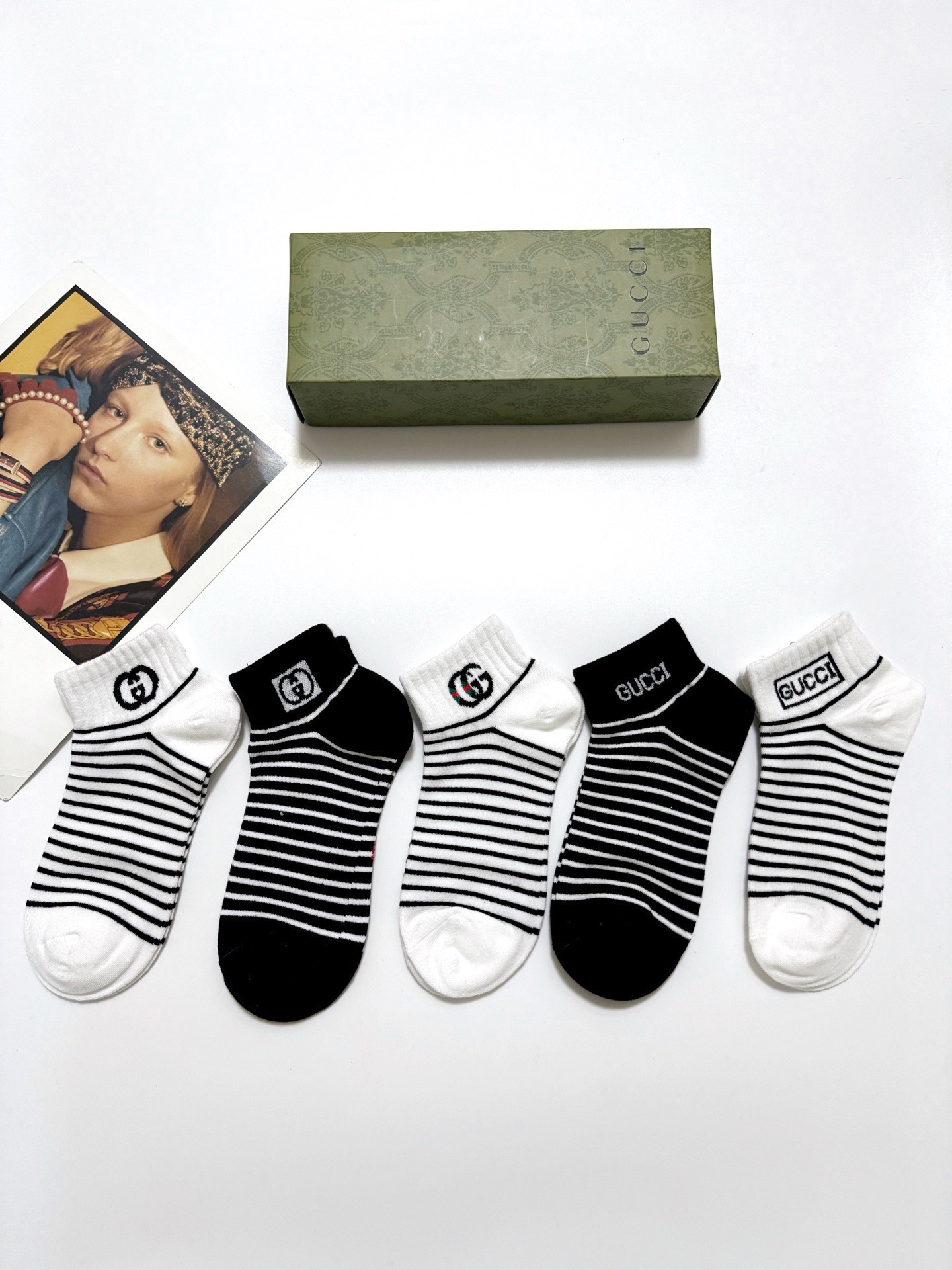 NO:584815,Comes with packaging [5 pairs in a box] Gucci Gucci classic letter logo pure cotton boat socks, ins super popular striped socks, pure cotton fabric, a must-have for fashionistas, classic color matching, personalized, fashionable and versatile, you deserve it Socks, stockings socks, stockings, socks, gucci, socks19860909配包装【一盒5双】 Gucci 古琦 经典字母logo 纯棉船袜,ins超火爆条纹短袜,纯棉面料,潮人必备 ,经典配色 个性时尚百搭款,你值得拥有哦袜子,丝袜袜子,丝袜,袜子,gucci,socks,accessory