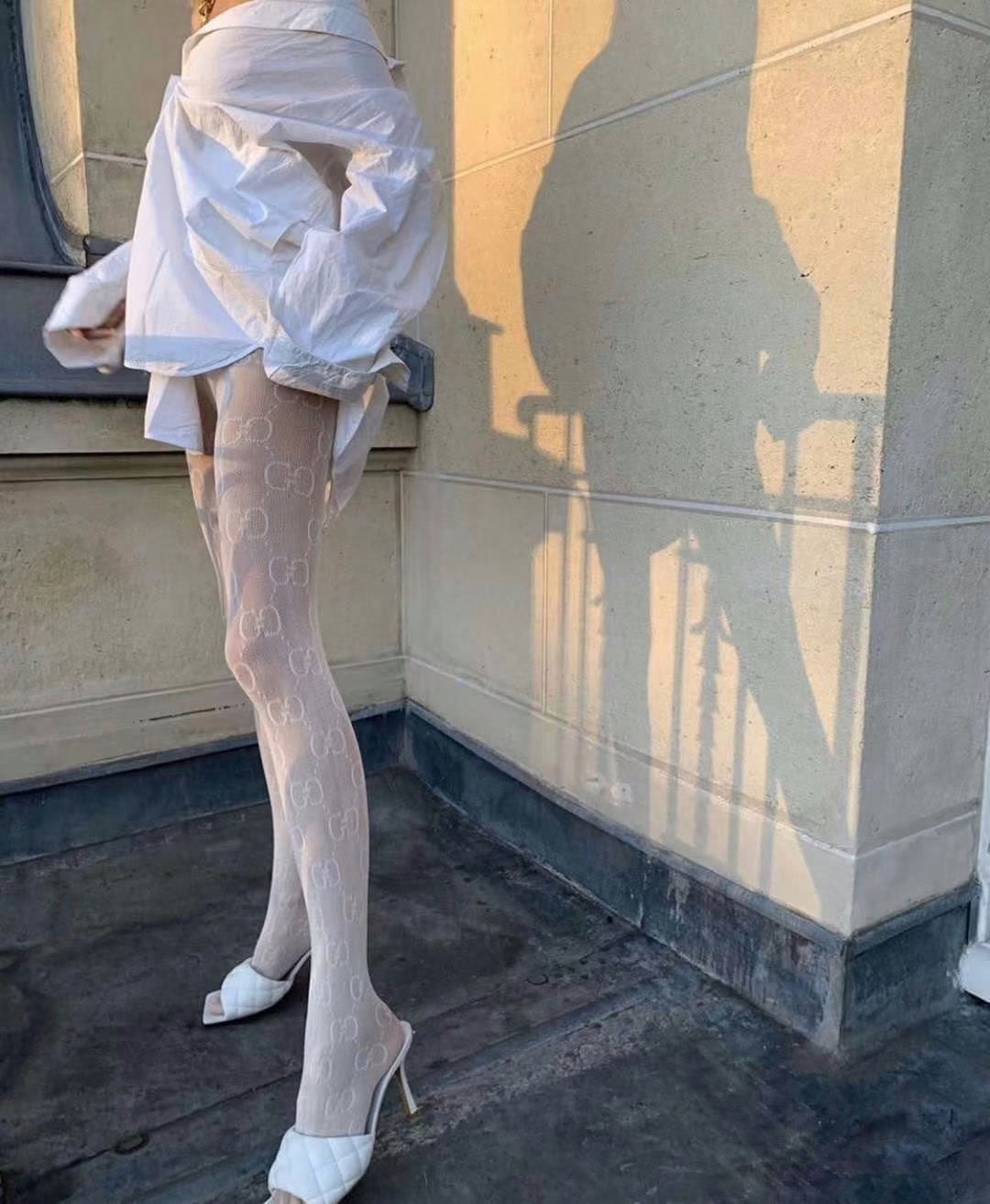 NO:584259,Comes with packaging (no concessions) [one pair per box] (regular version, no logo on the waist) black and white GUCCI big G letter European and American style stockings, pantyhose and fishnet stockings, super elastic, soft material, big brand out on the street, super easy to match, popular ins, a must-have item for fashionistas!  socks, stockings, socks, gucci, socks19860909配包装（无让利）【一盒一双】（普通版本,腰部没logo）黑白两色 GUCCI 古奇 大G字母欧美风丝袜连裤袜网袜,超大弹力,材质柔软大牌出街,超好搭 ,ins爆款,潮人必备单品！袜子,丝袜,袜子,gucci,socks,accessory