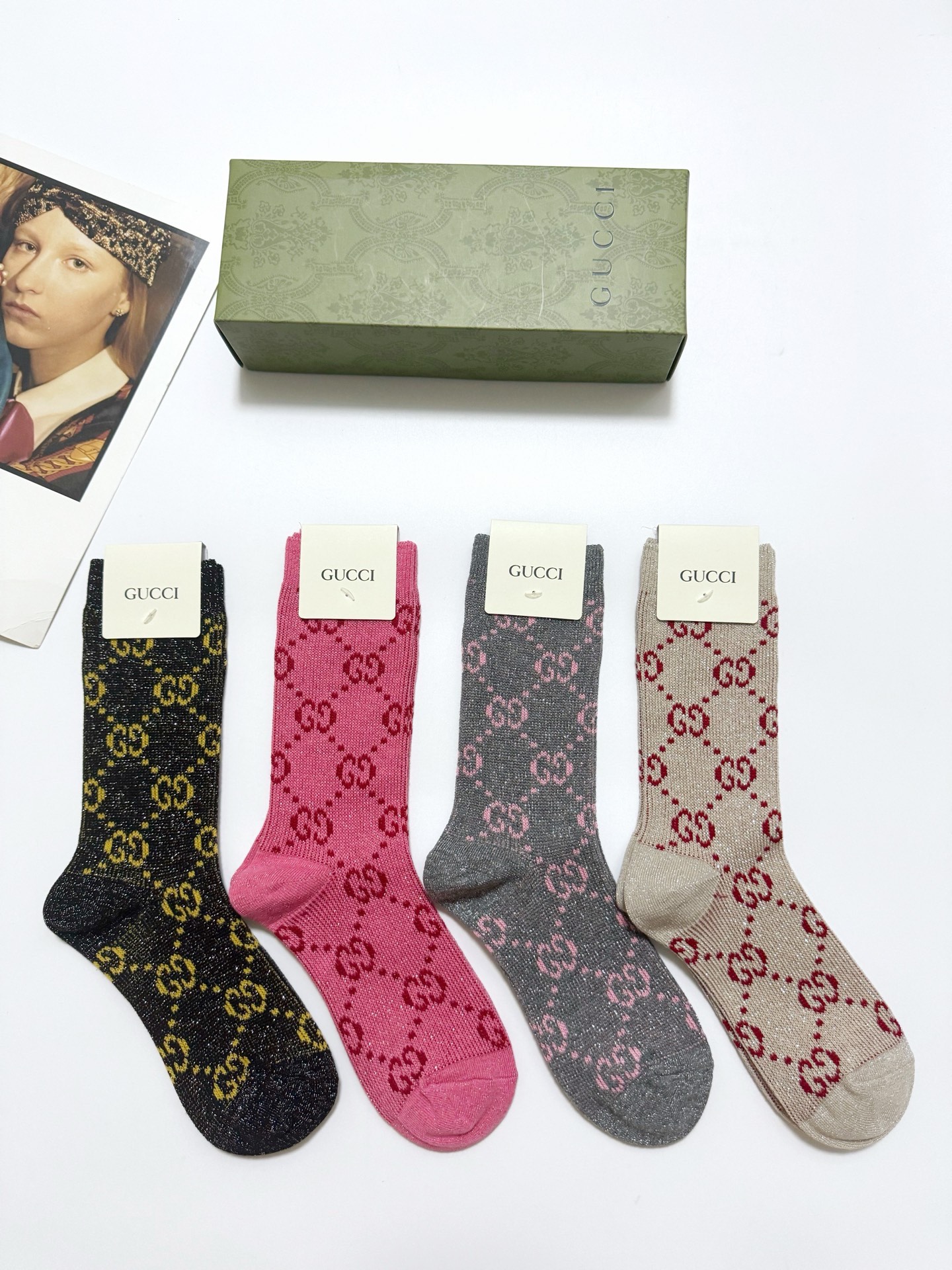 NO:584983,Comes with packaging [4 pairs in a box] Gucci Gucci's popular gold and silver stockings, double needle, blended gold and silver material, super perfect combination, classic style, simultaneous sale at counters, a must-have for fashionistas, versatile colors, socks, stockings, socks, gucci, socks19860909配包装【一盒4 双】 Gucci 古奇 爆款金银丝中筒袜 双针 混纺金银丝材质,超完美结合,款式经典,专柜同步发售,潮人必备,颜色百搭 袜子,丝袜,袜子,gucci,socks,accessory