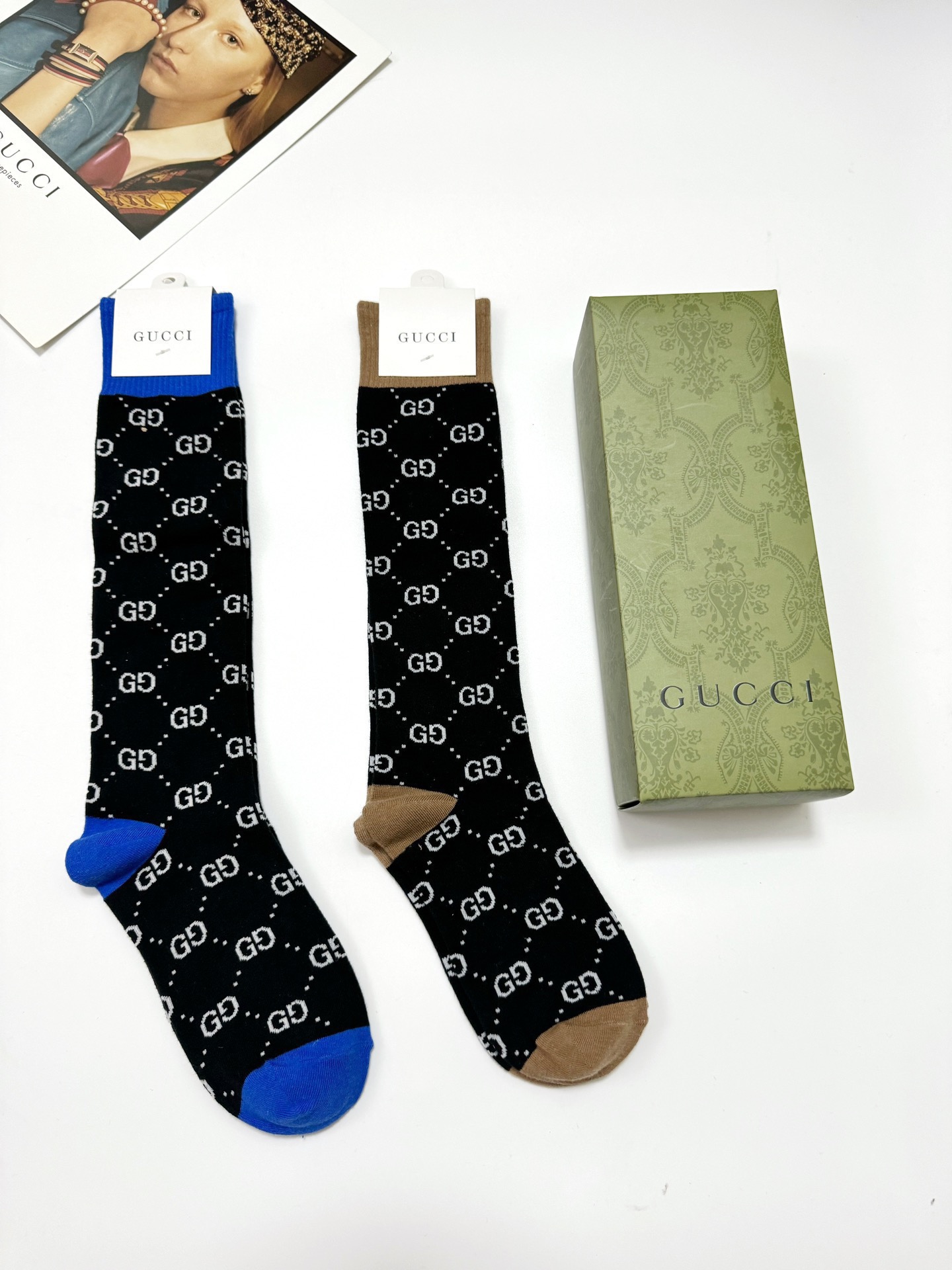 NO:585342,Comes with packaging [2 pairs in a box] Gucci Gucci's popular double G letter stockings, calf socks made of pure cotton blend, super perfect color, classic style, simultaneous sale at counters, popular ins small item, a must-have for fashionistas, versatile colors socks, stockings, socks, gucci, socks19860909配包装【一盒2 双】 Gucci 古奇 爆款双G字母 长筒袜 小腿袜纯棉混纺材质,超完美配色,款式经典,专柜同步发售,ins爆火小单品,潮人必备,颜色百搭 袜子,丝袜,袜子,gucci,socks,accessory