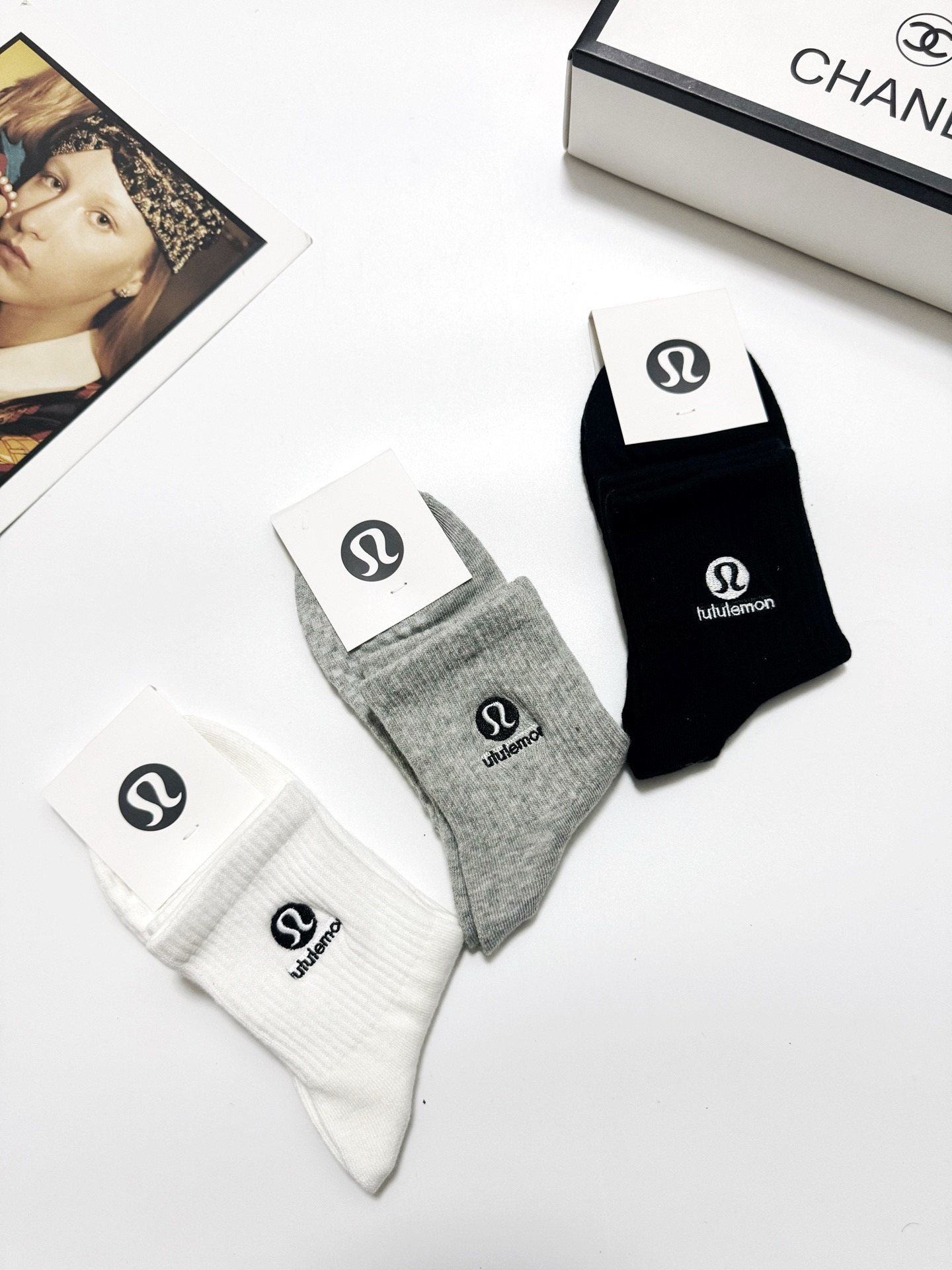 配包装🌟【一盒3 双】 🌟Lululemon 经典字母logo 纯棉刺绣短袜 ，ins超火爆短袜，纯棉面