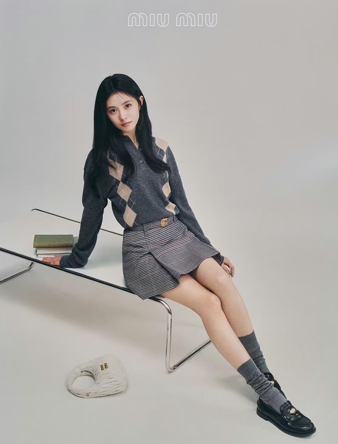 配包装🌟【一盒一双】🌟缪缪 miumiu 经典字母logo纯棉长筒袜 小腿袜🌟ins爆款！专柜在售ing