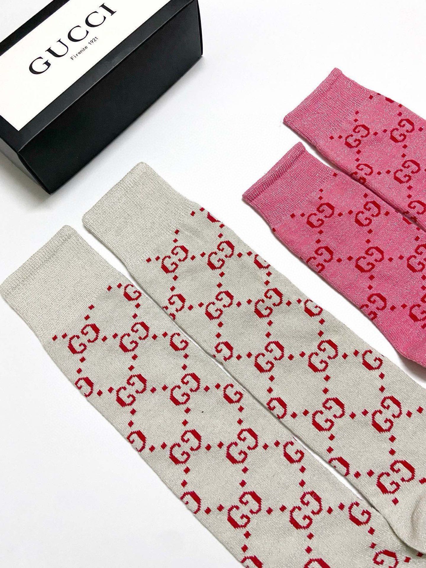 配包装🌟【一盒2 双】🌟Gucci 古奇 爆款金银丝长筒袜 中筒袜，超级火爆小腿袜🔥双针针织混纺金银丝材