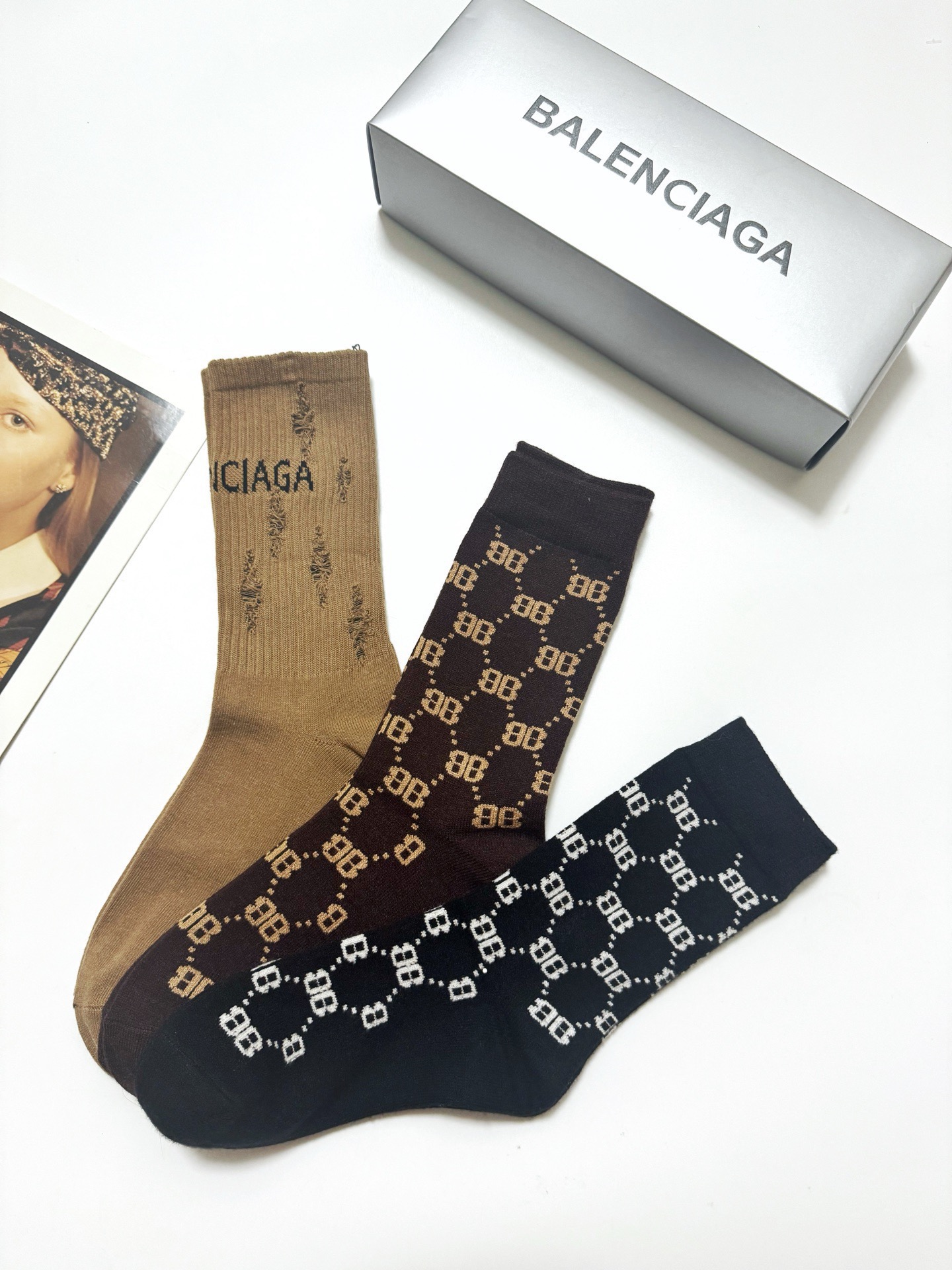 配包装🌟【一盒3双】🌟巴黎世家 balenciaga 经典字母logo 纯棉/羊绒混纺 中筒袜 🌟ins