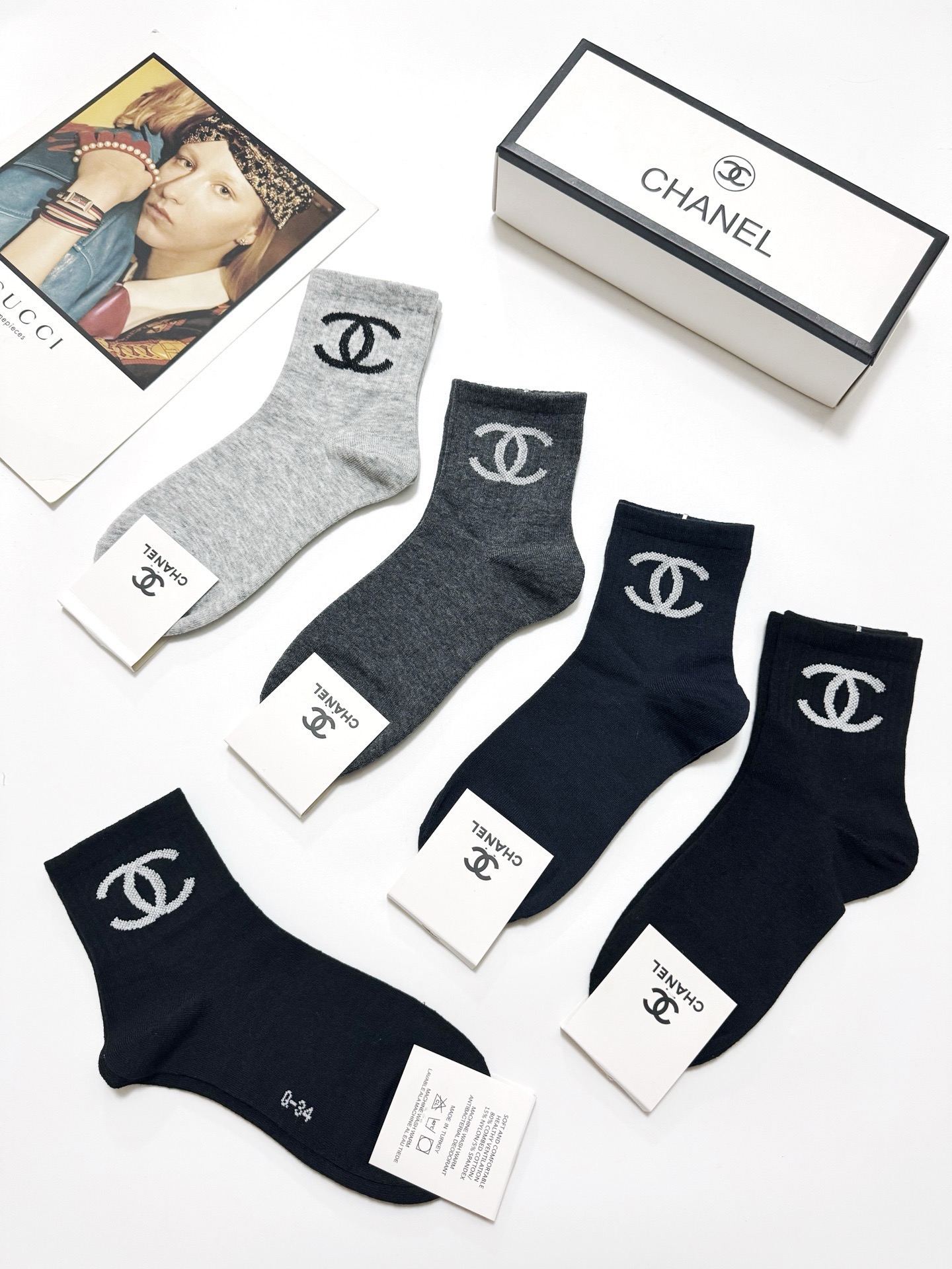配包装🌟【一盒5 双】🌟Chanel 香奈儿 经典字母 logo短袜 ！纯棉面料软糯亲肤！🌟ins爆款！