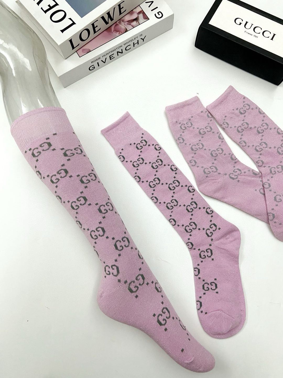 配包装🌟【一盒2 双】🌟Gucci 古奇 爆款金银丝长筒袜 中筒袜，超级火爆小腿袜🔥双针针织混纺金银丝材