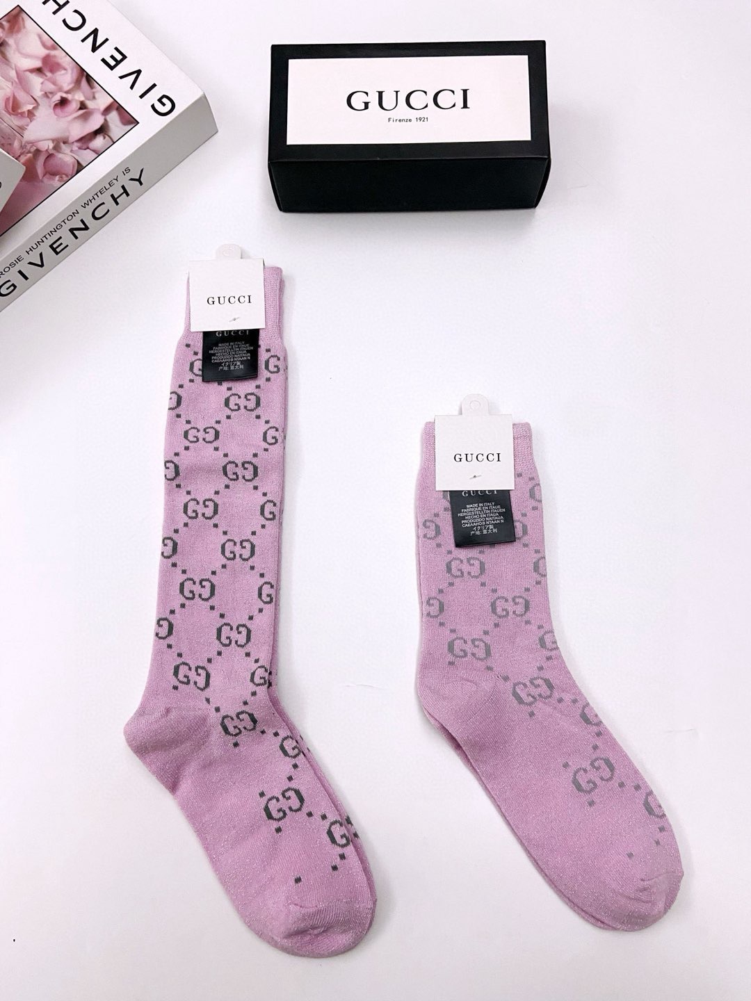 配包装🌟【一盒2 双】🌟Gucci 古奇 爆款金银丝长筒袜 中筒袜，超级火爆小腿袜🔥双针针织混纺金银丝材