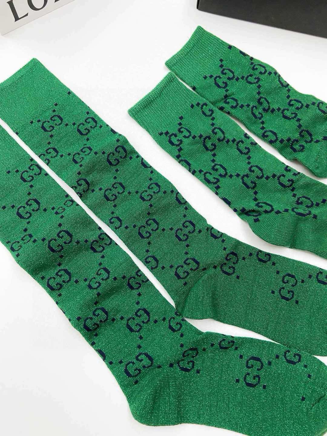 配包装🌟【一盒2 双】🌟Gucci 古奇 爆款金银丝长筒袜 中筒袜，超级火爆小腿袜🔥双针针织混纺金银丝材