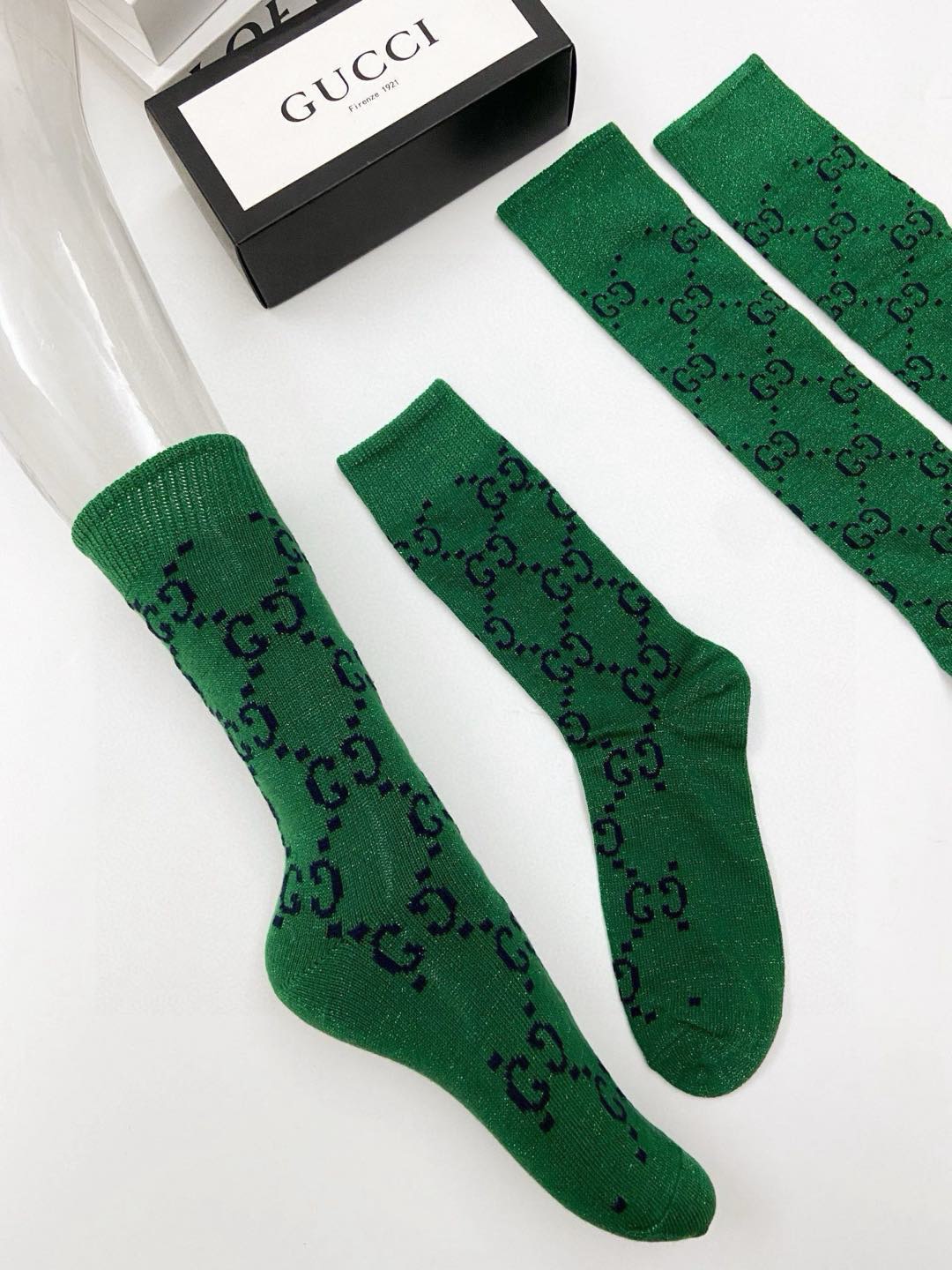 配包装🌟【一盒2 双】🌟Gucci 古奇 爆款金银丝长筒袜 中筒袜，超级火爆小腿袜🔥双针针织混纺金银丝材