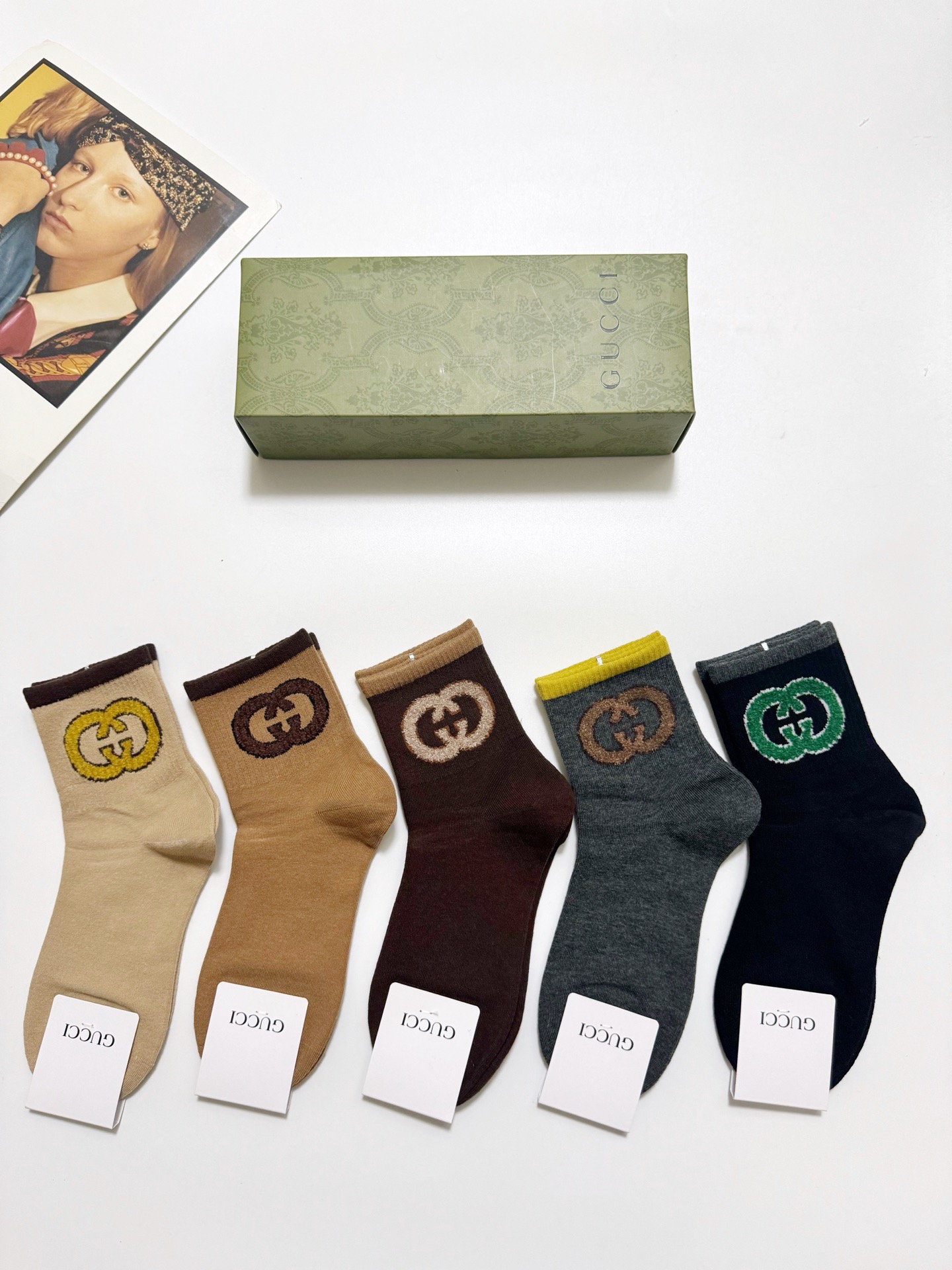 NO:618558,Comes with packaging [5 pairs in a box] Gucci classic letter logo pure cotton short socks, same style for men and women, ins super popular socks, pure cotton fabric, a must-have for fashionistas, classic color matching, personalized, fashionable and versatile, you deserve it Socks, stockings, socks, gucci, socks19860909配包装【一盒5 双】 Gucci 古琦 经典字母logo 纯棉短筒袜 ,男女同款,ins超火爆短袜,纯棉面料,潮人必备 ,经典配色 个性时尚百搭款,你值得拥有哦袜子,丝袜,袜子,gucci,socks,accessory