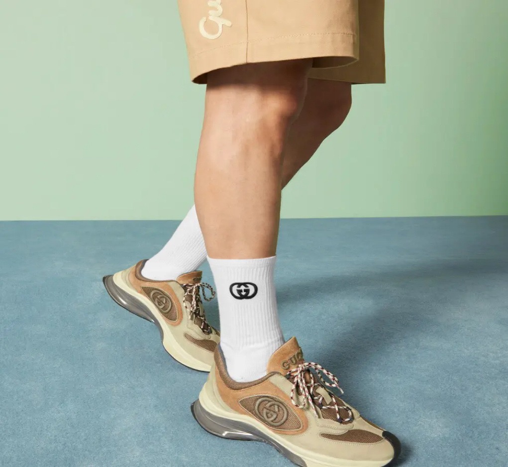 配包装🌟【一盒5 双】 🌟古琦 Gucci 经典刺绣字母logo 纯棉中筒袜 ，ins超火爆小腿袜，纯棉