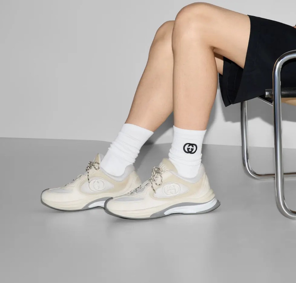 配包装🌟【一盒5 双】 🌟古琦 Gucci 经典刺绣字母logo 纯棉中筒袜 ，ins超火爆小腿袜，纯棉