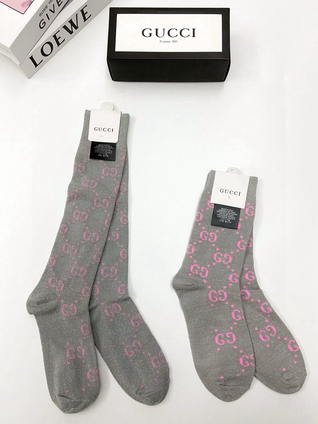 配包装🌟【一盒2 双】🌟Gucci 古奇 爆款金银丝长筒袜 中筒袜，超级火爆小腿袜🔥双针针织混纺金银丝材