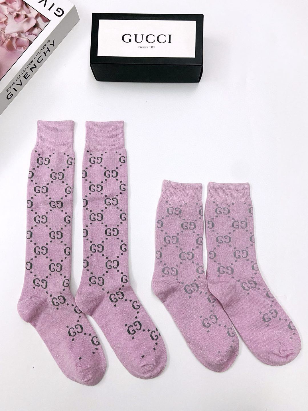 配包装🌟【一盒2 双】🌟Gucci 古奇 爆款金银丝长筒袜 中筒袜，超级火爆小腿袜🔥双针针织混纺金银丝材