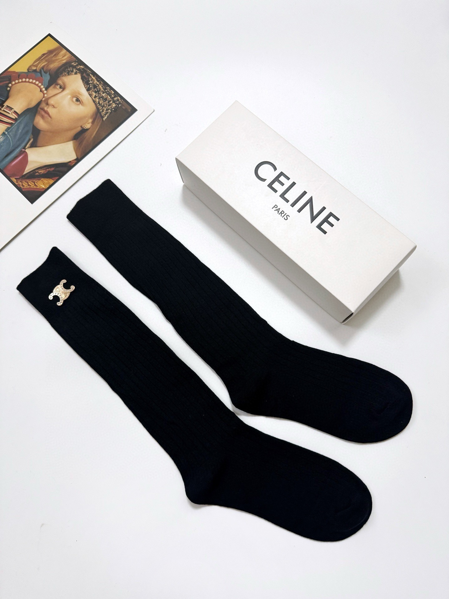 配包装🌟【一盒一双】🌟 Celine 赛琳 爆款经典字母 长筒袜 小腿袜🔥双针针织材质，搭配凯旋门五金 
