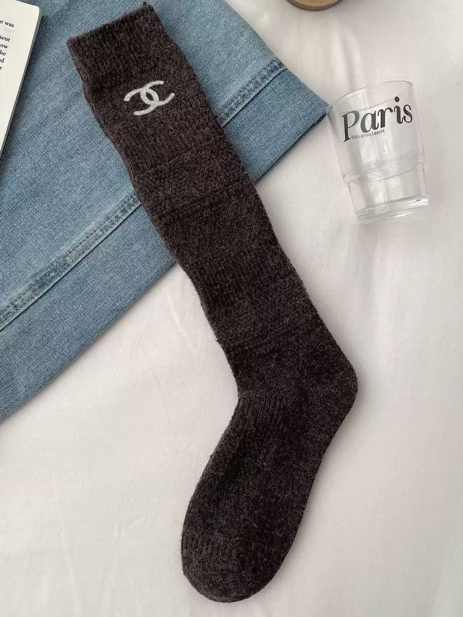 配包装🌟【一盒一双】🌟Chanel 香奈儿 经典字母 logo羊毛 混纺长筒袜 ！菱格暗纹小腿袜 超级软