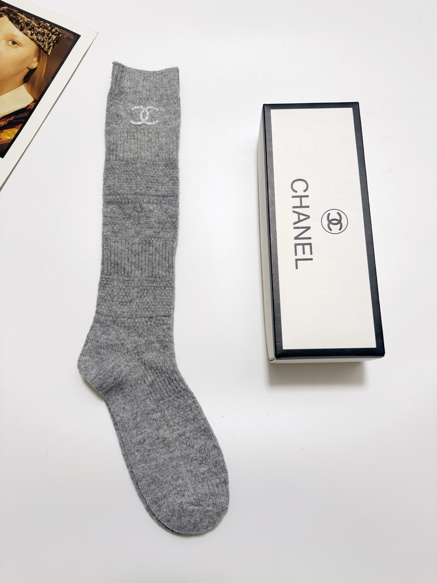 配包装🌟【一盒一双】🌟Chanel 香奈儿 经典字母 logo羊毛 混纺长筒袜 ！菱格暗纹小腿袜 超级软