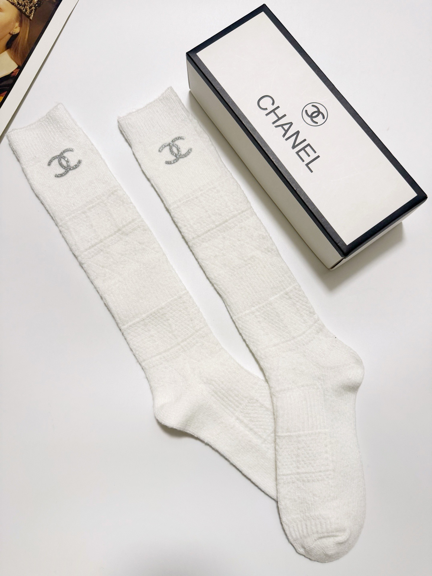 配包装🌟【一盒一双】🌟Chanel 香奈儿 经典字母 logo羊毛 混纺长筒袜 ！菱格暗纹小腿袜 超级软